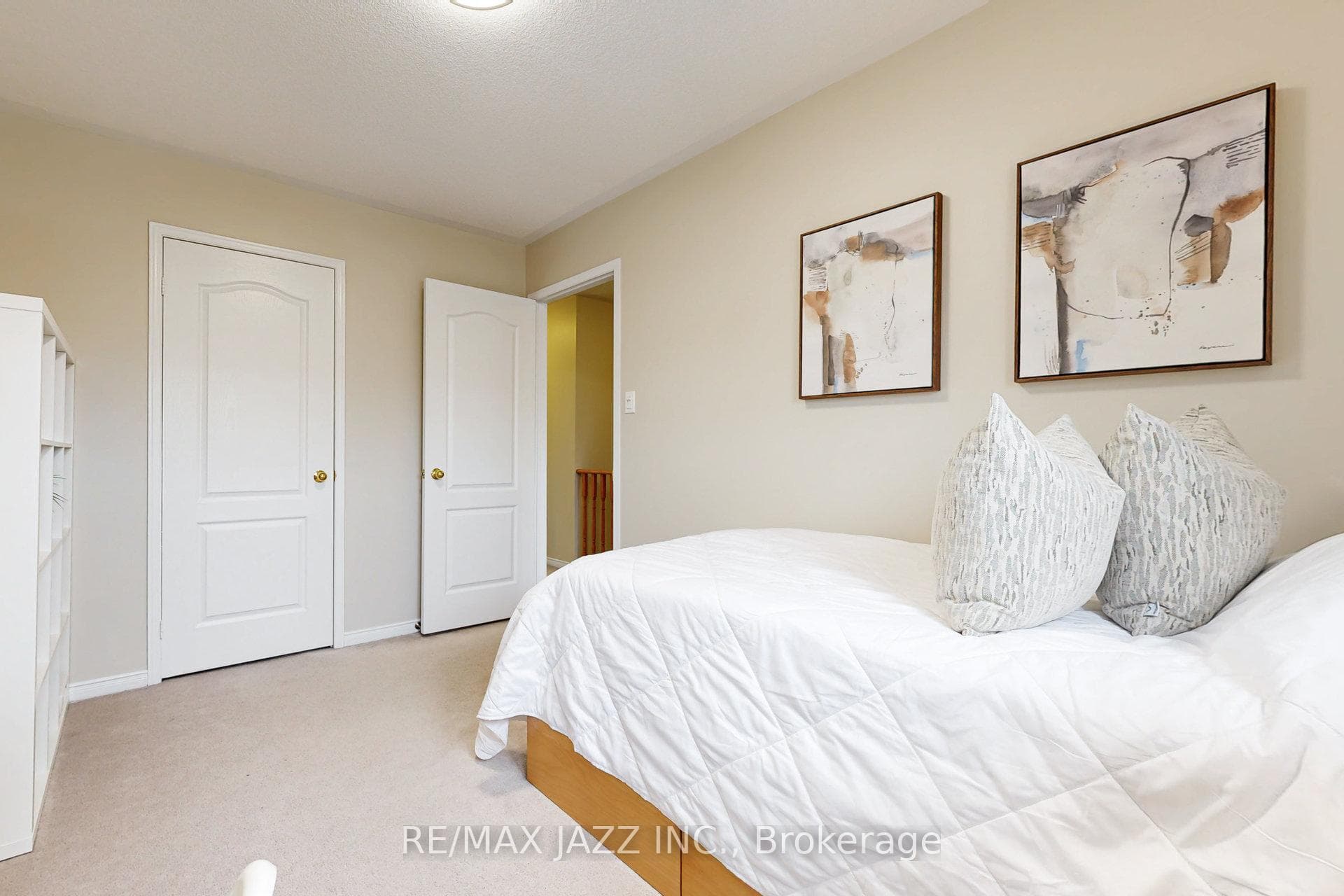 47 Macmillan Avenue photo 22