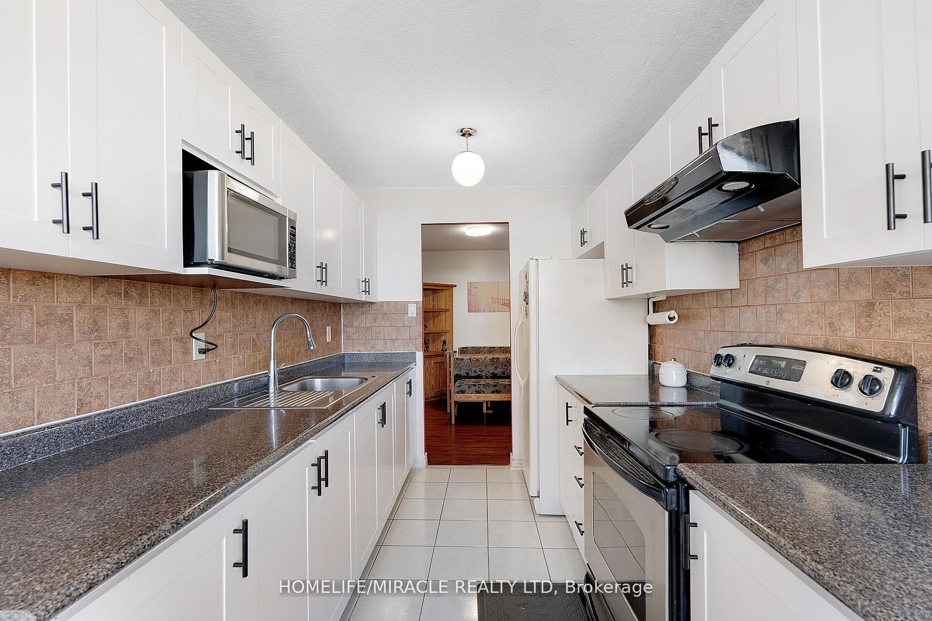 15 Kensington Road Unit 907 photo 13