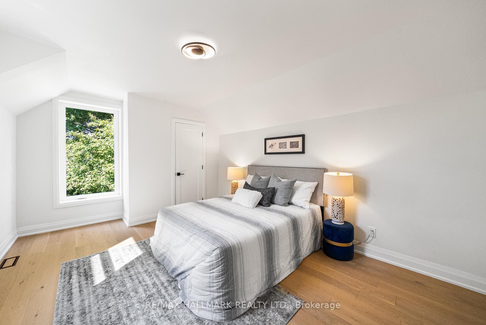 50 Watson Avenue photo 32