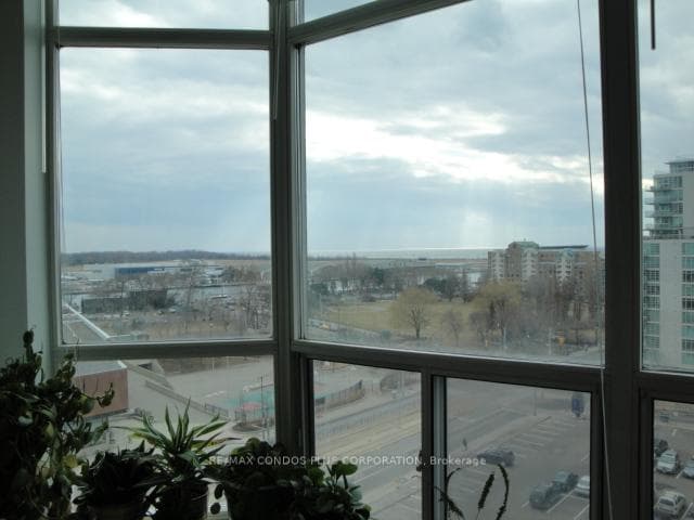 600 Queens Quay N/A Unit Sph23 photo 2