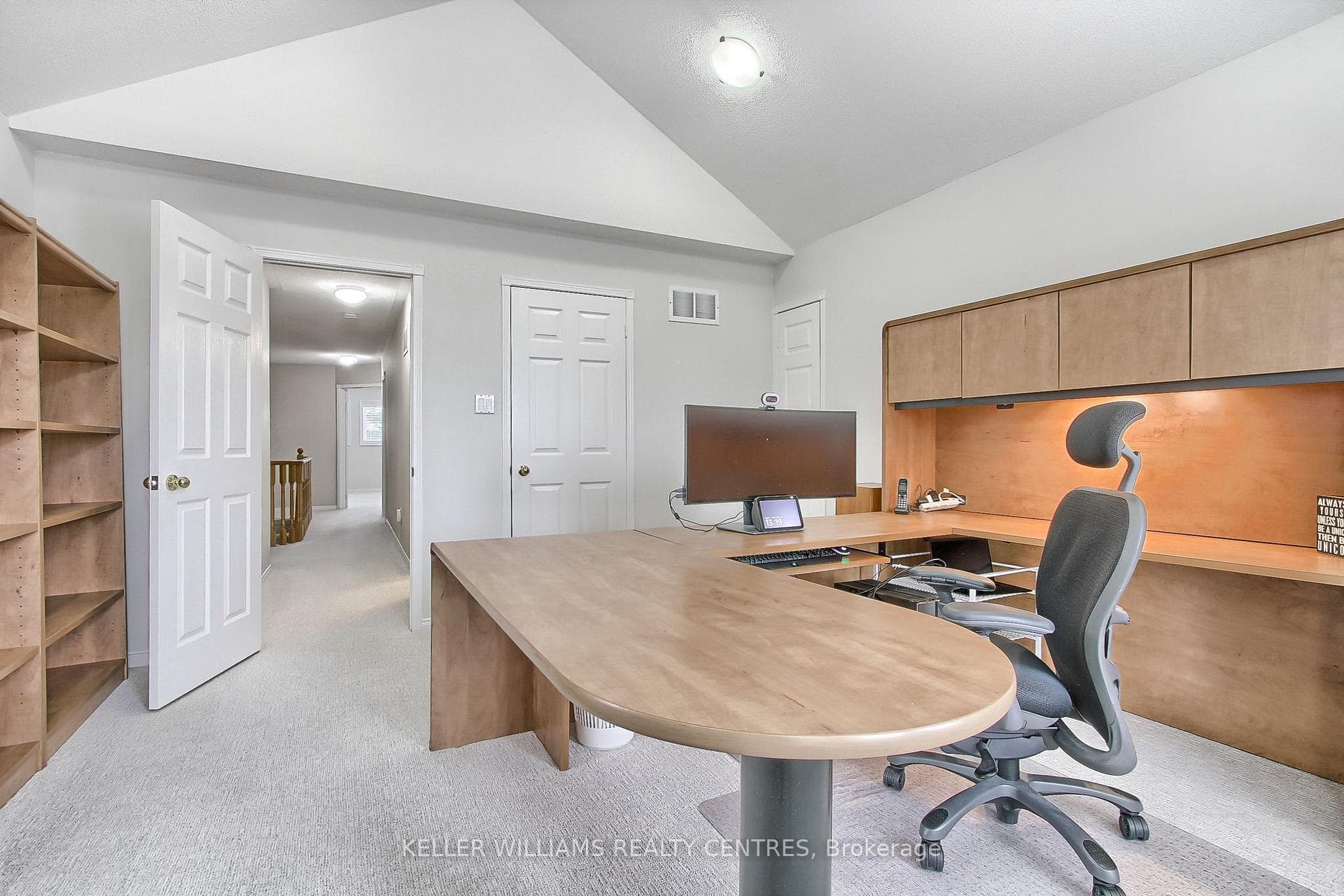 294 Paxton Crescent photo 32
