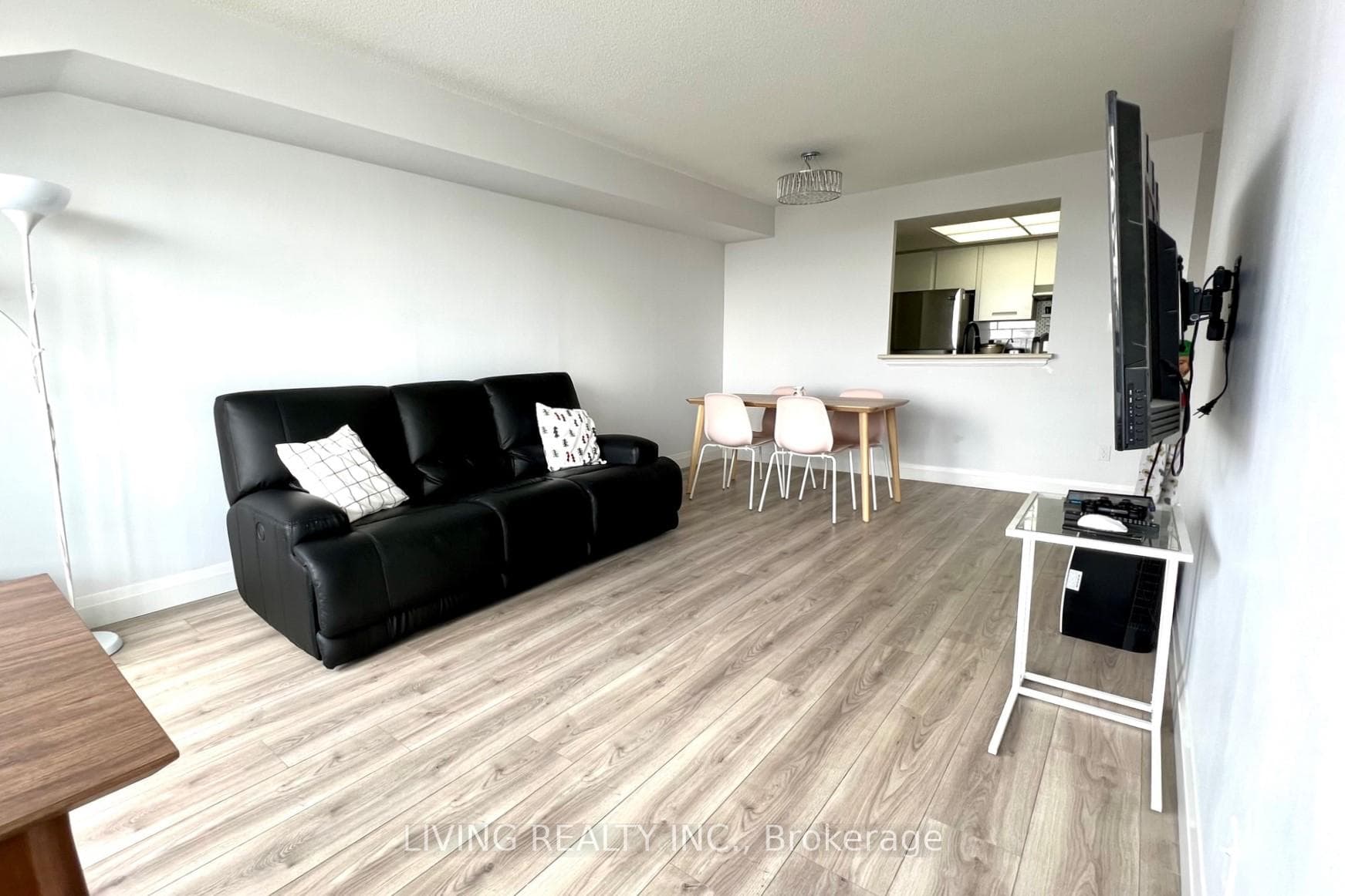 1001 Cedarglen Gate Unit 622 photo 8
