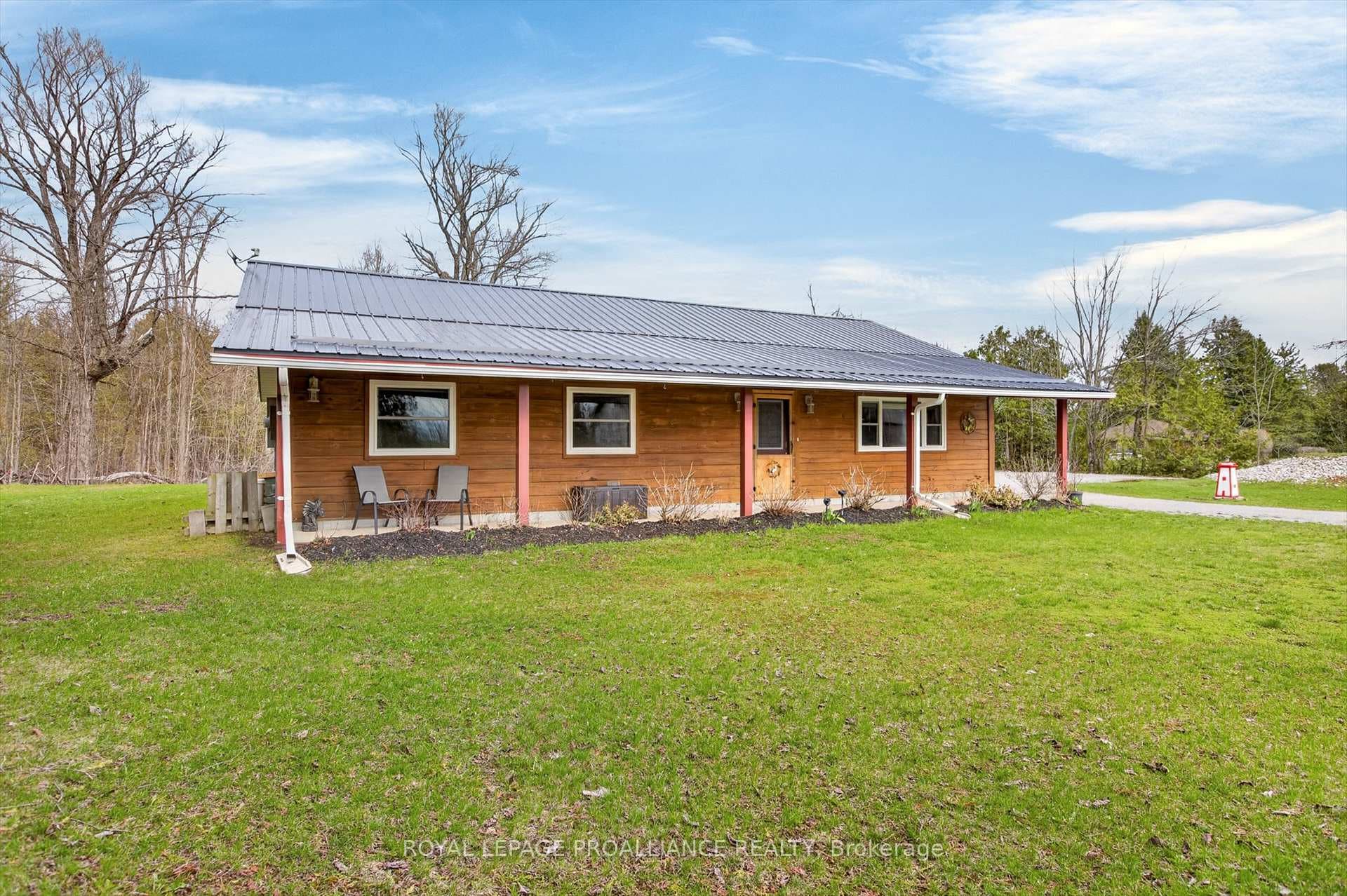 244 Flynn's Road photo 5
