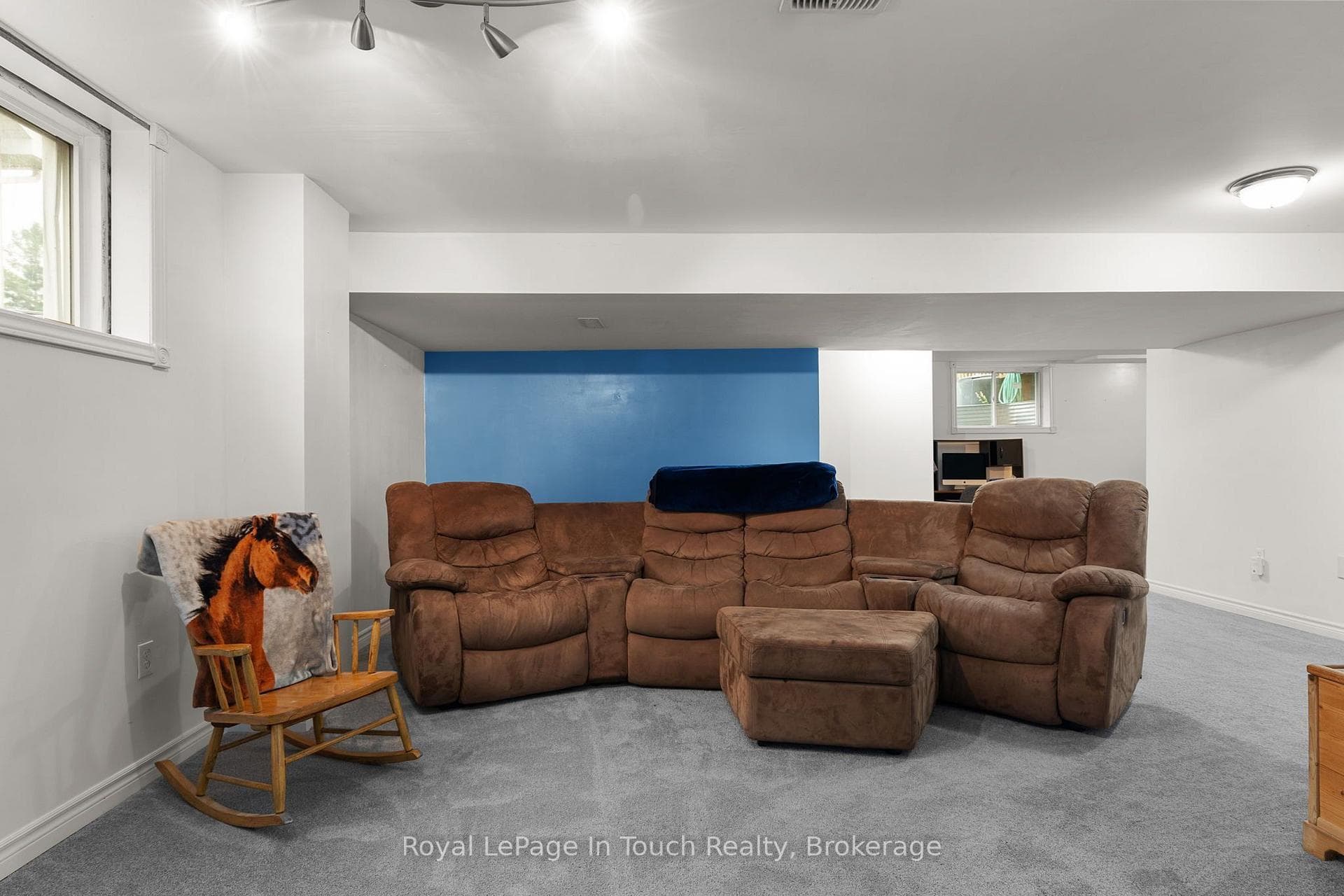 66 Donlands Court photo 22
