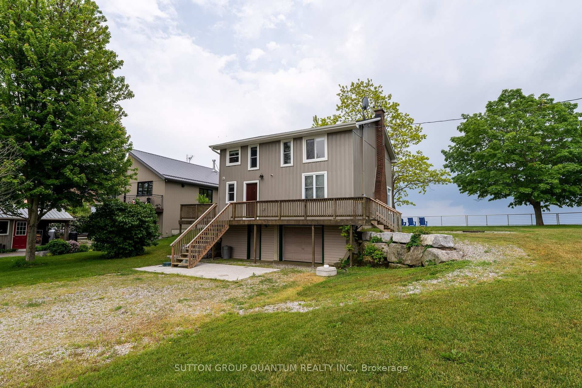 2118 Lakeshore Road photo 6