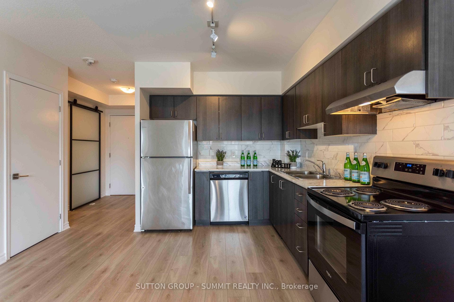1 FALAISE Road Unit 120 photo 16