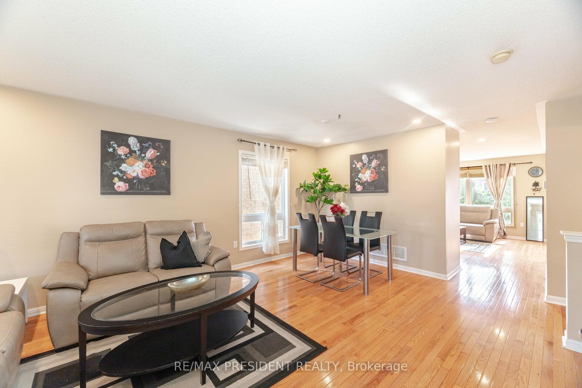 30 Marshmarigold Drive photo 9
