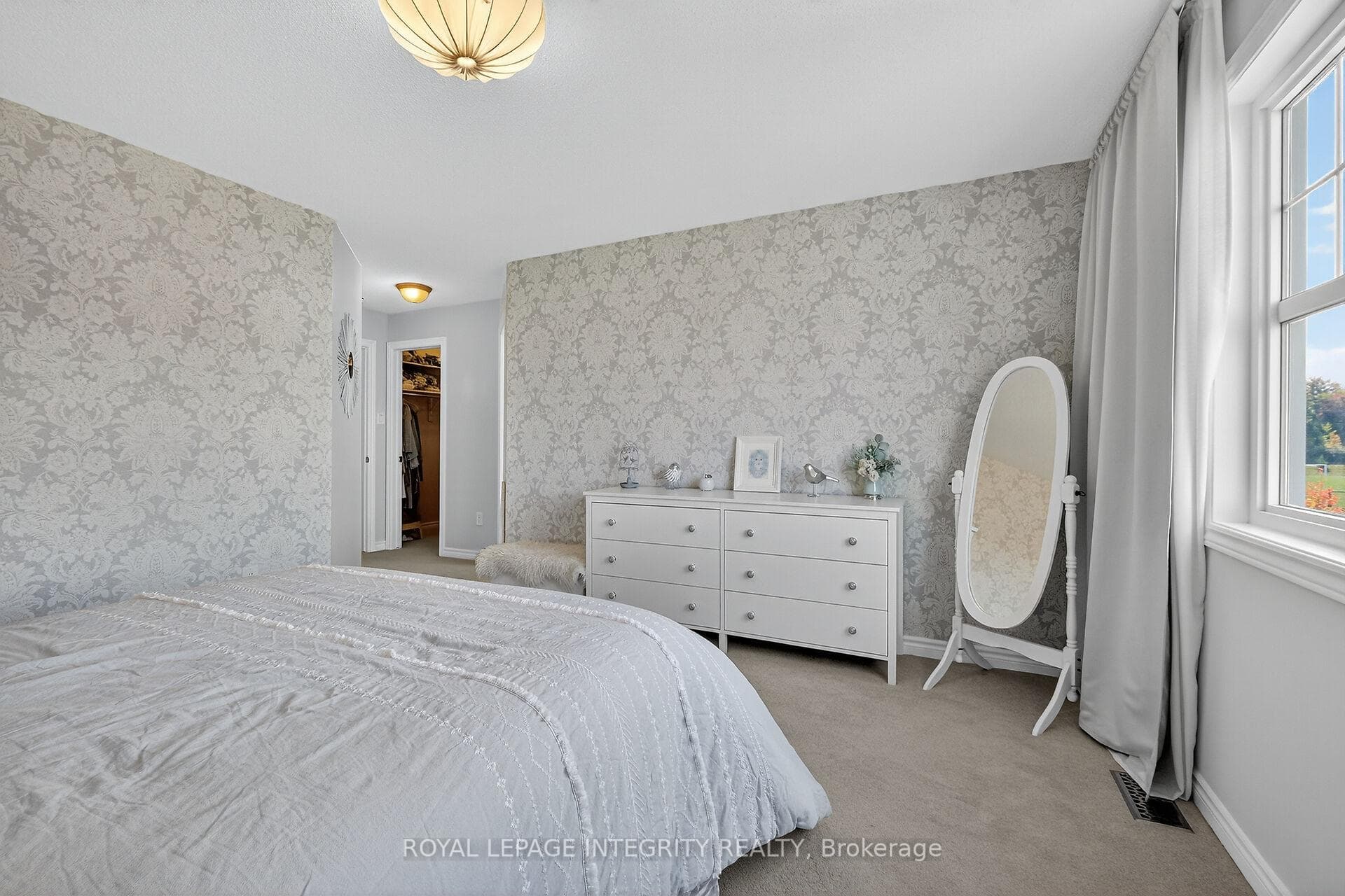 1112 Apolune Street photo 33