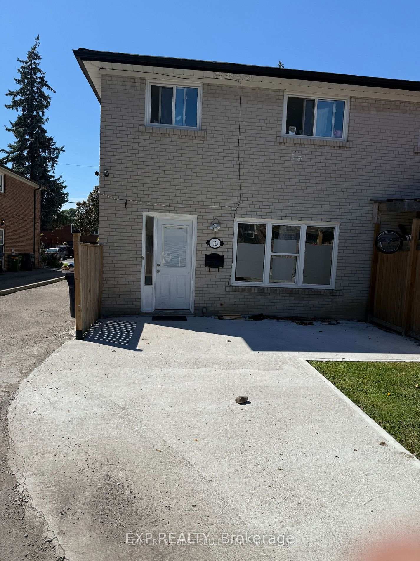 15a rockwood Drive photo 1