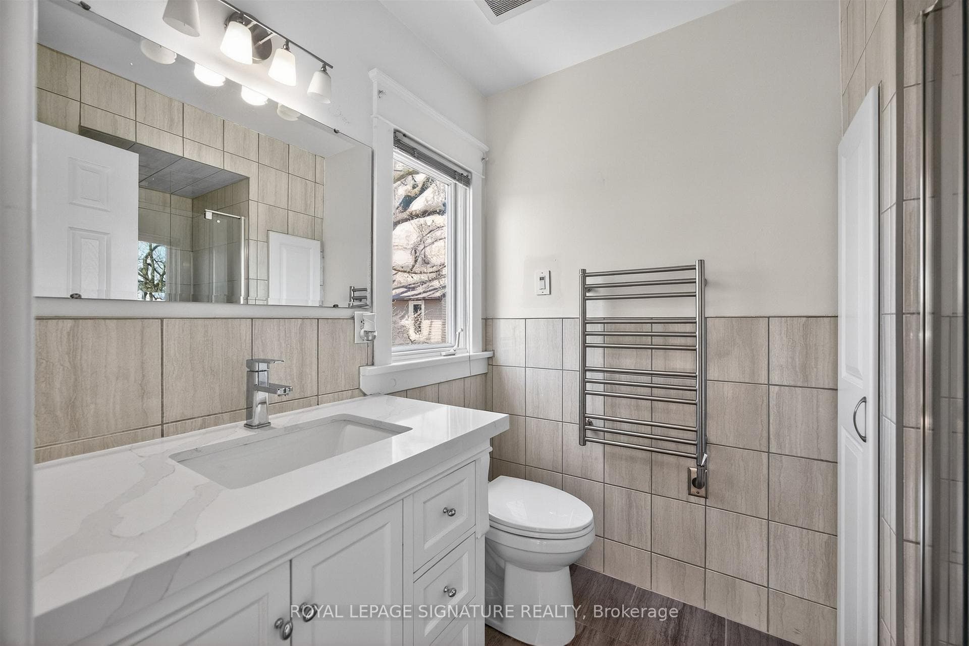 426 Armadale Avenue photo 28