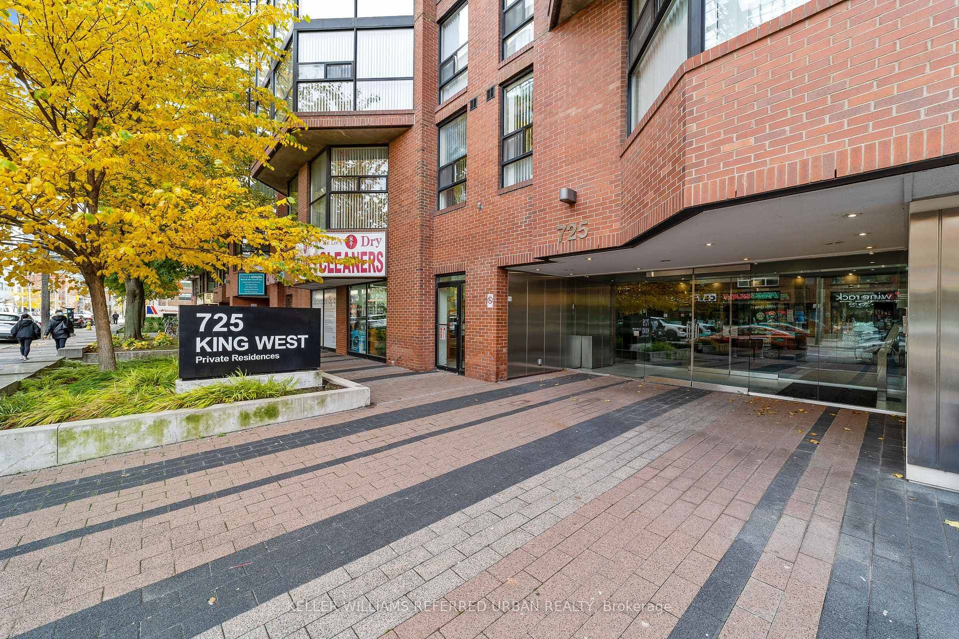 725 King St West