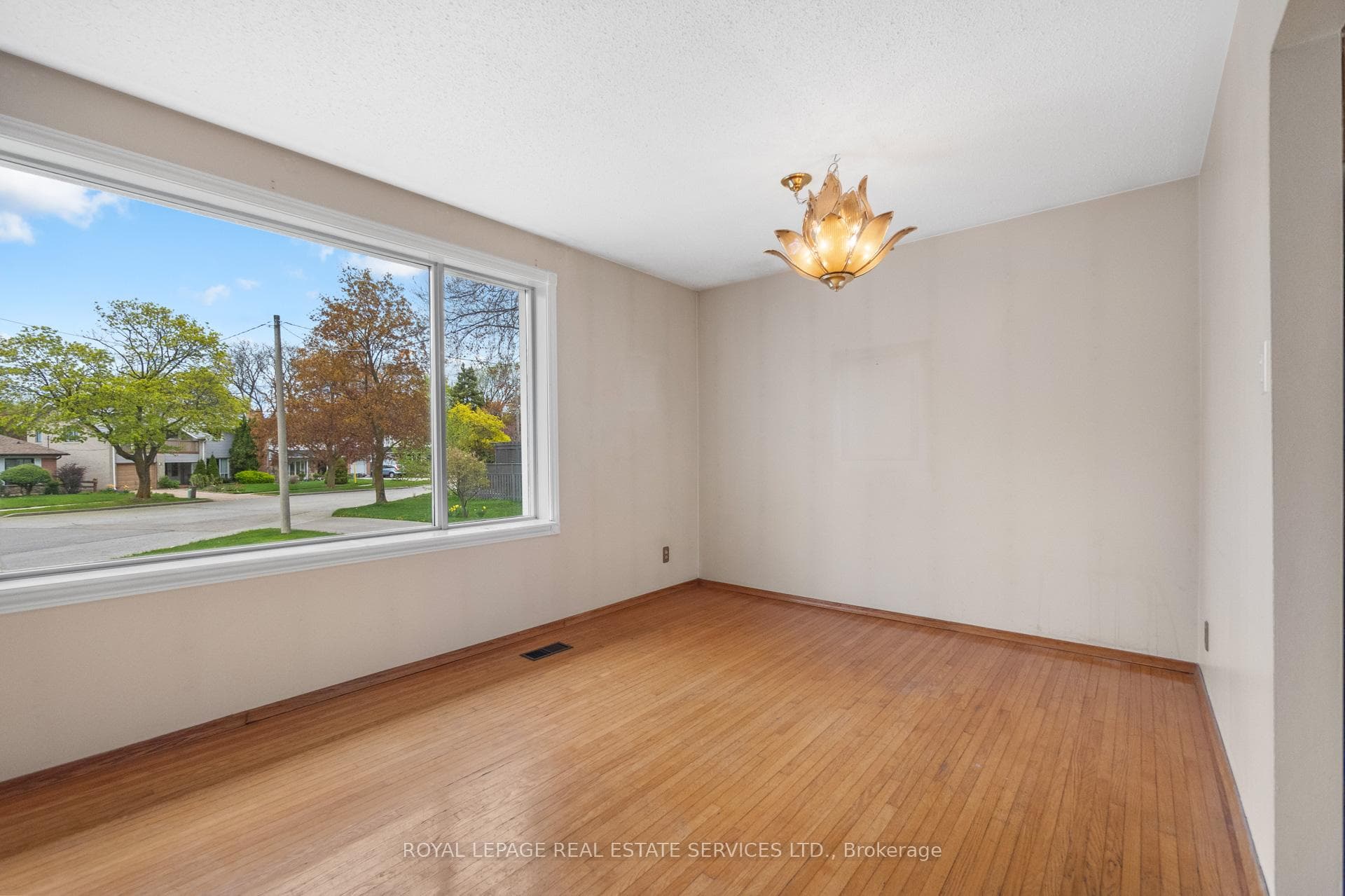 Dining Room Main Level