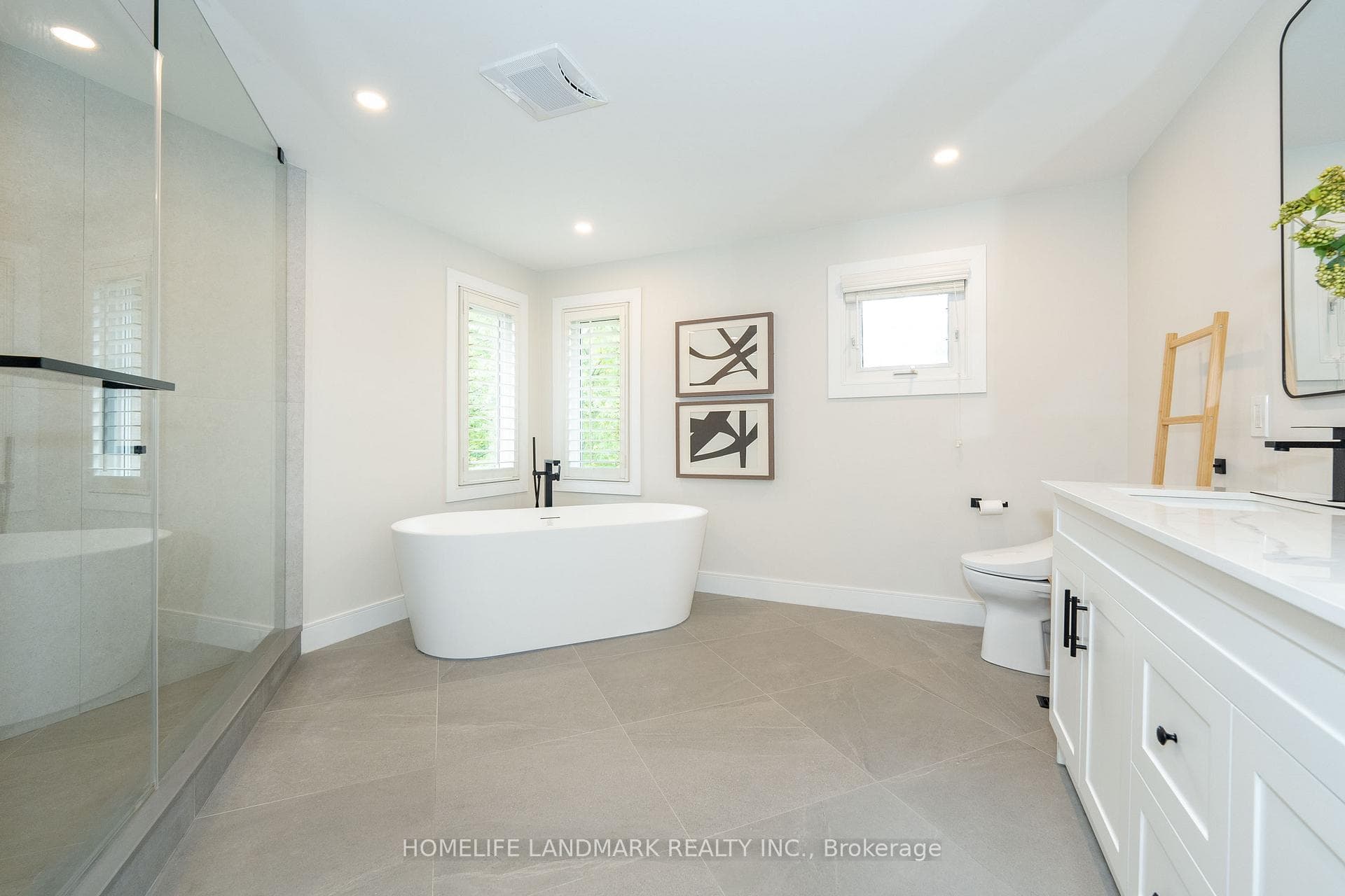 221 Orchard Heights Boulevard photo 27