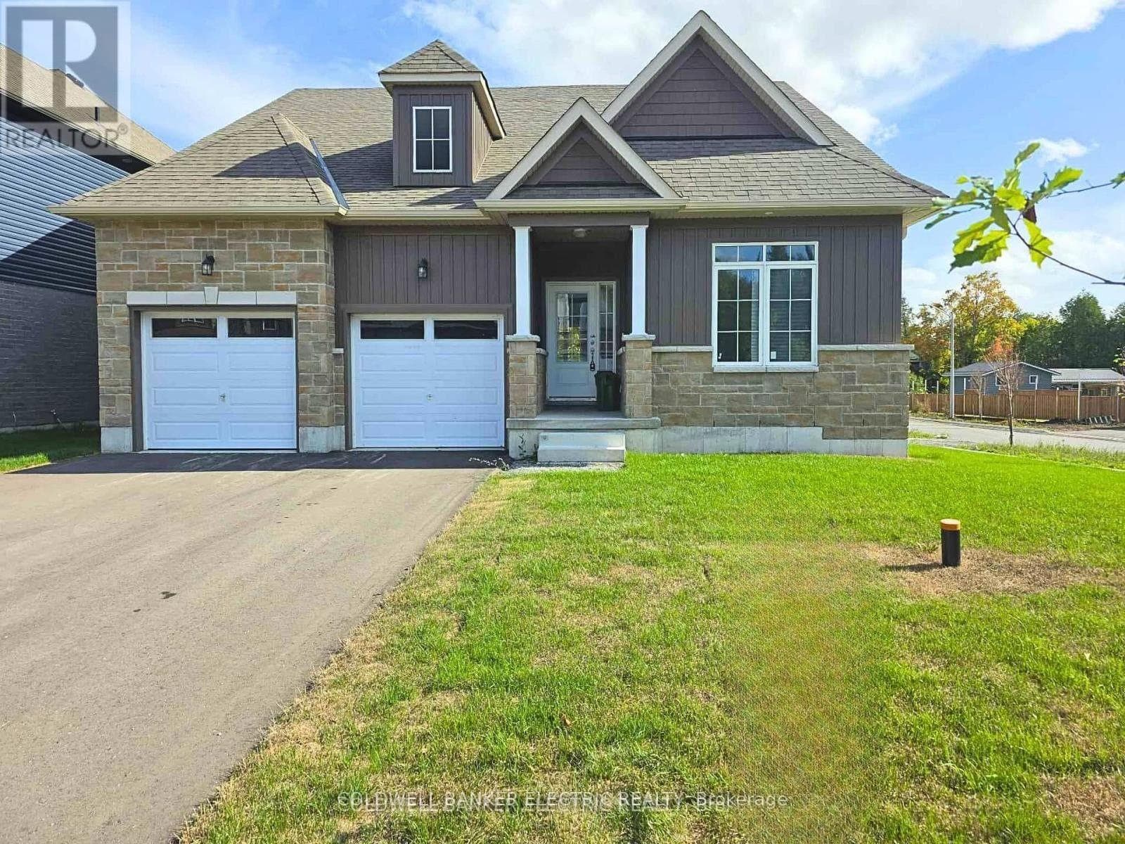 Attractive Brick Vinyl Exterior & Covered Porch