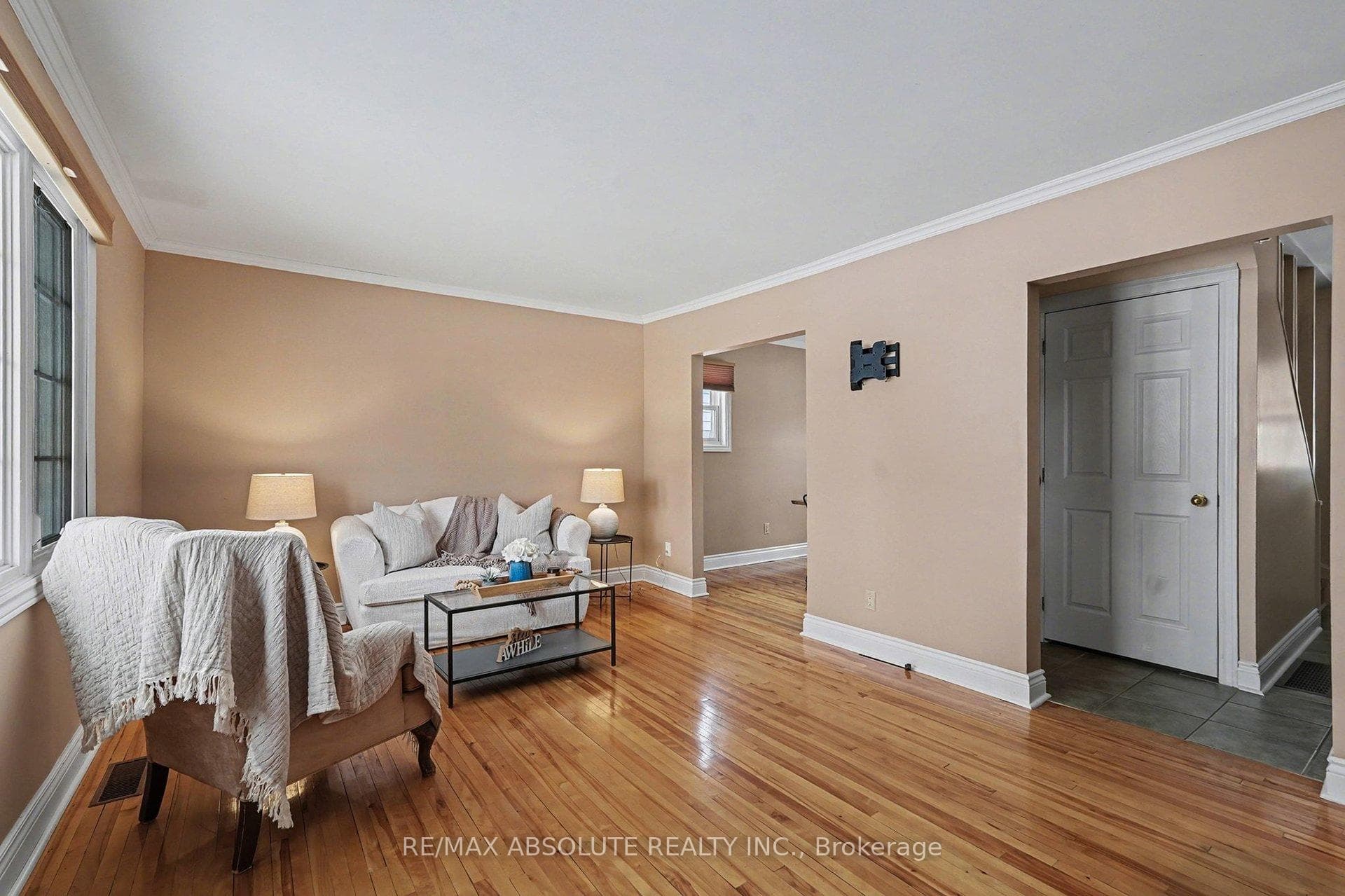 104 Third Avenue photo 2