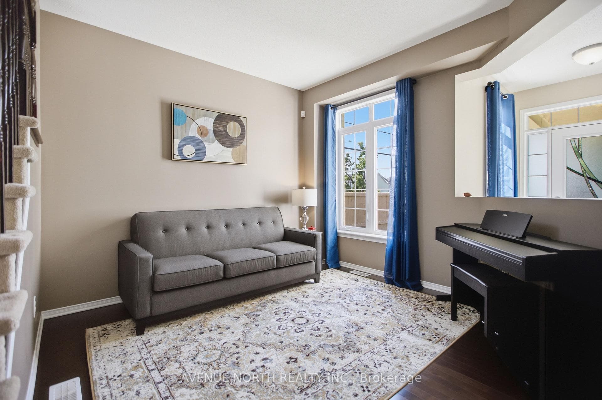 112 Sunita Crescent photo 8