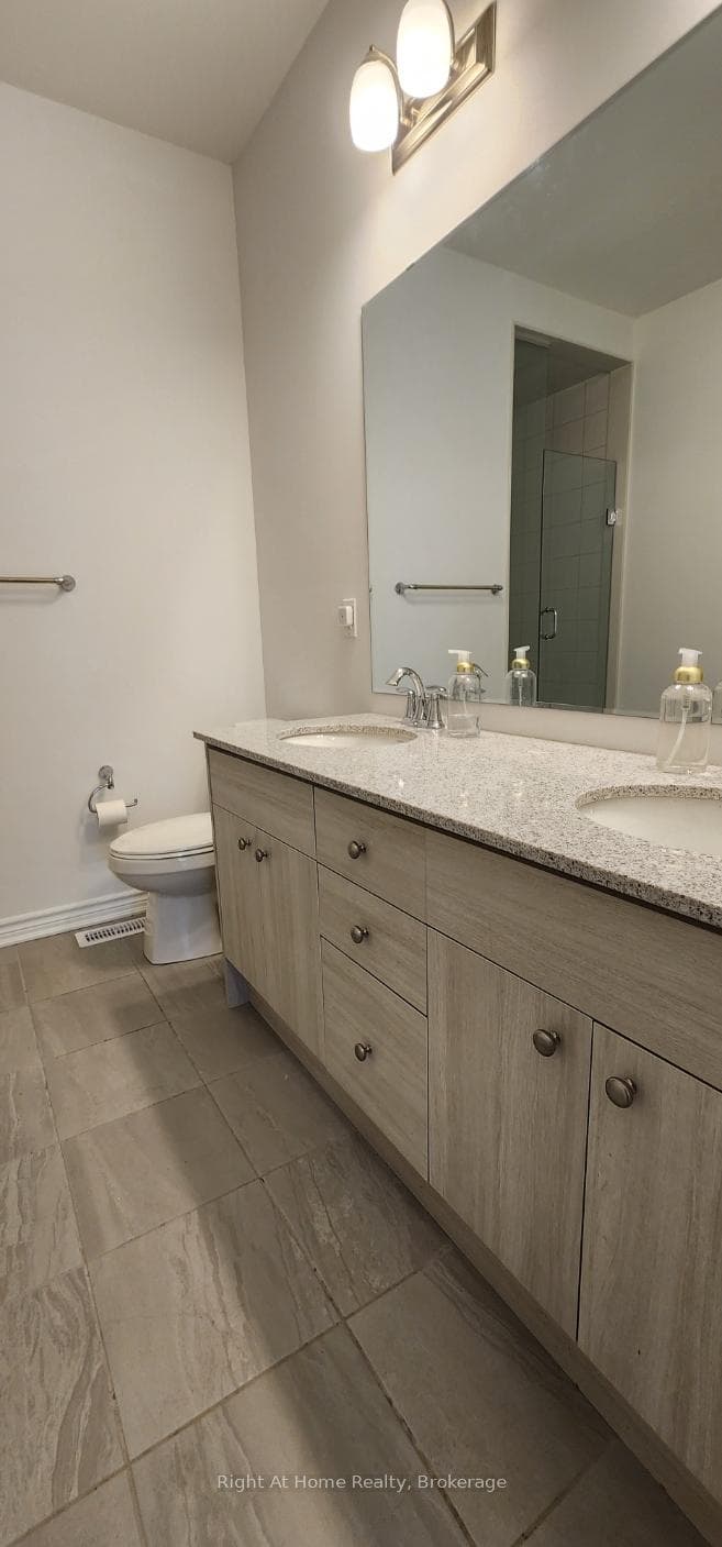 Primary Ensuite with Double Sinks