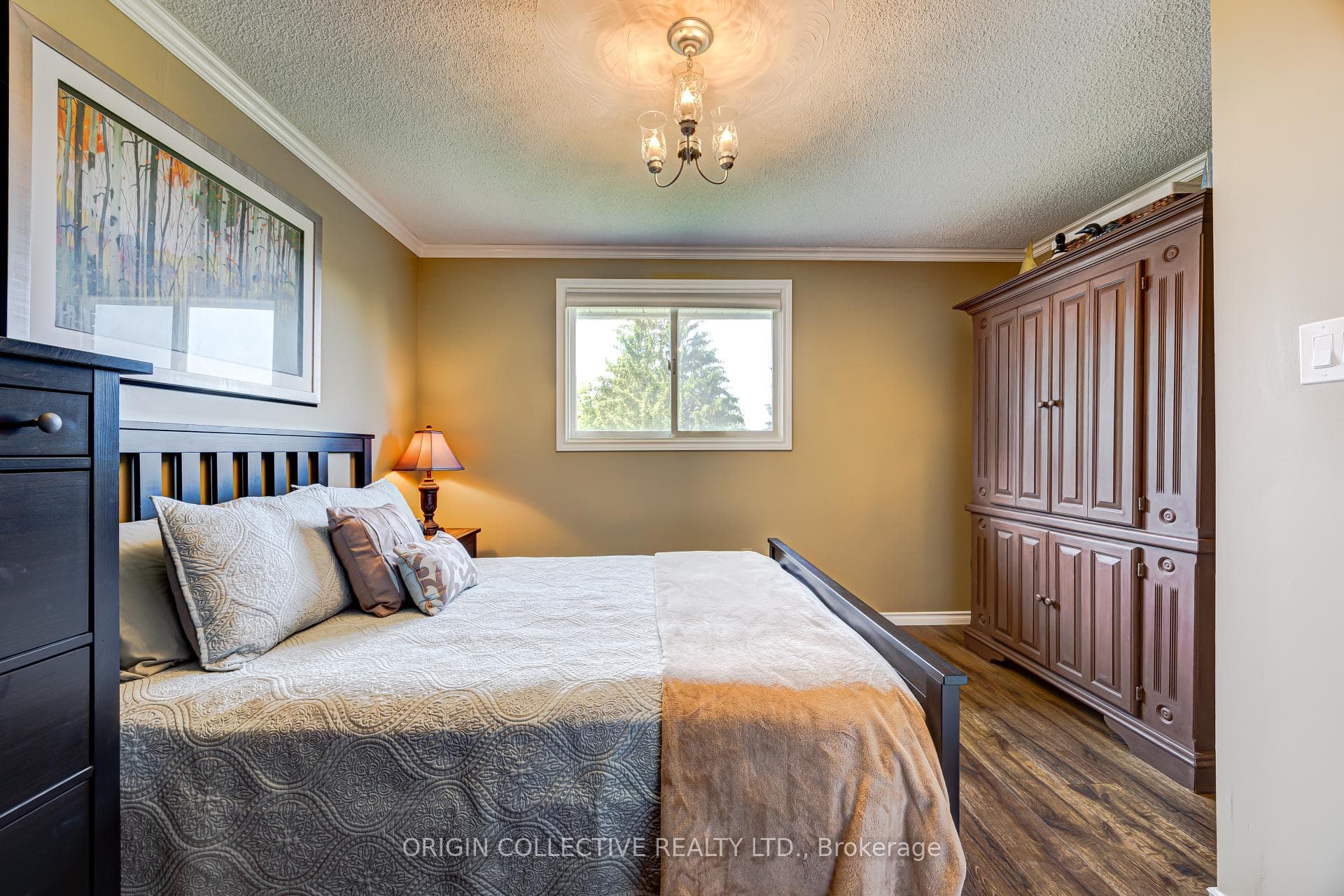 444 William Street photo 14