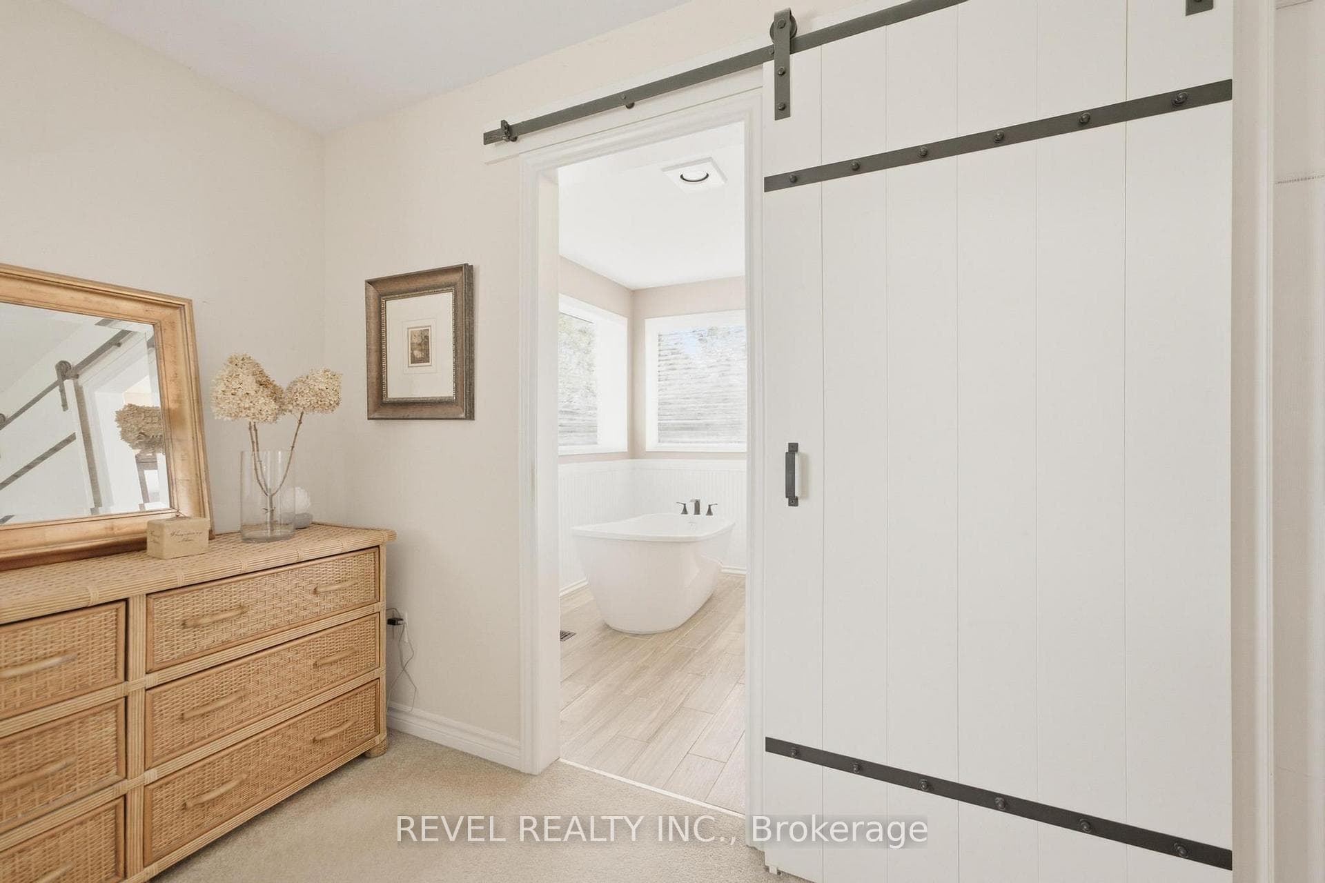207 Valridge Drive photo 21