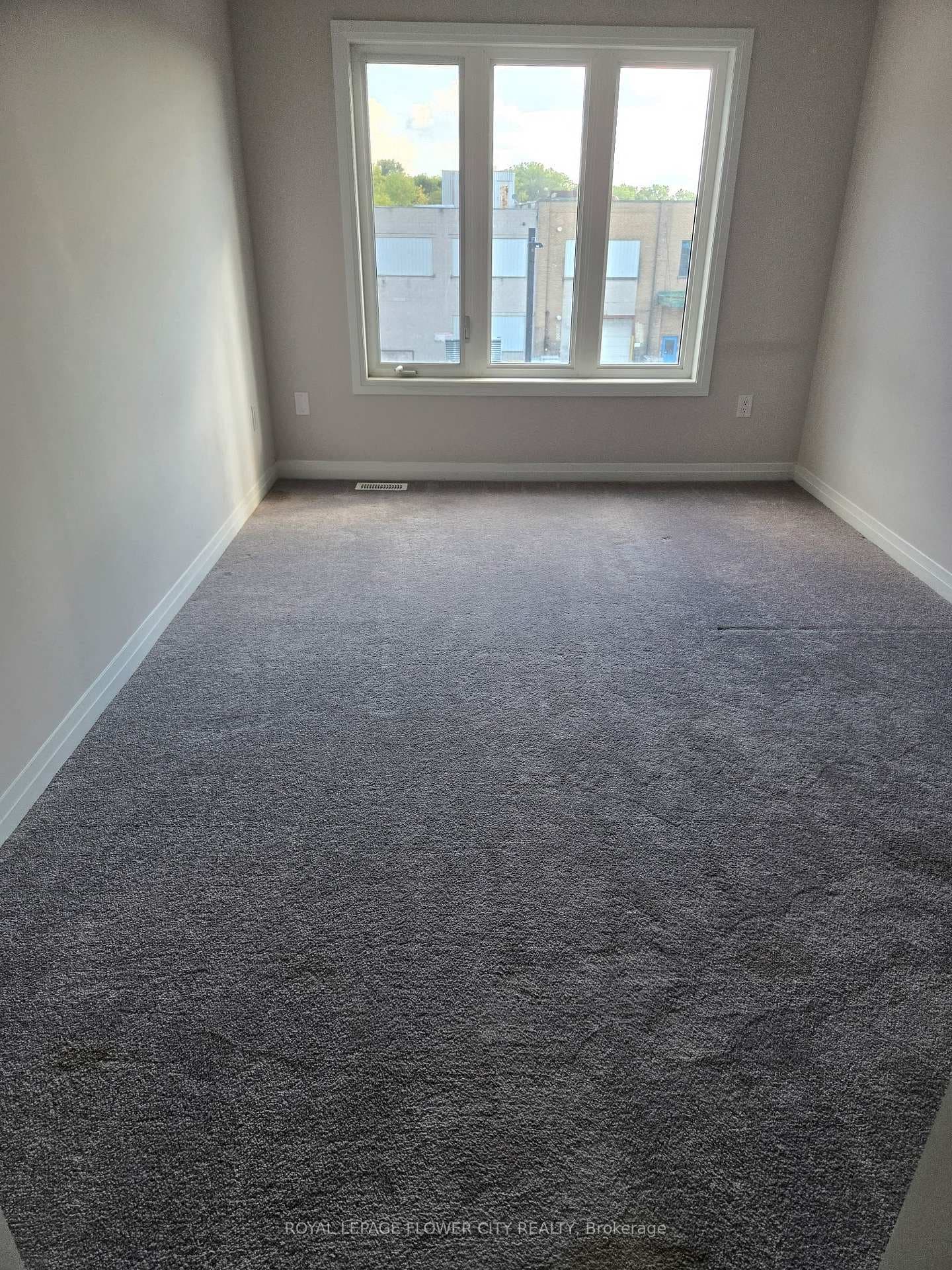 585 Colborne Street Unit 703 photo 2