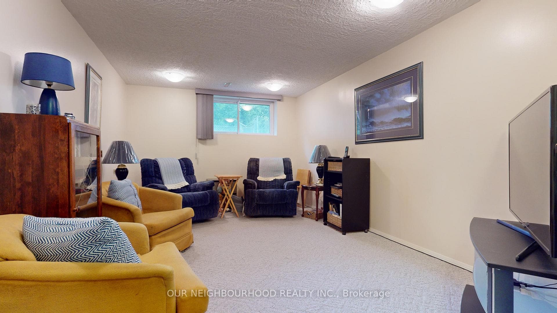 715 Waverly Street photo 16