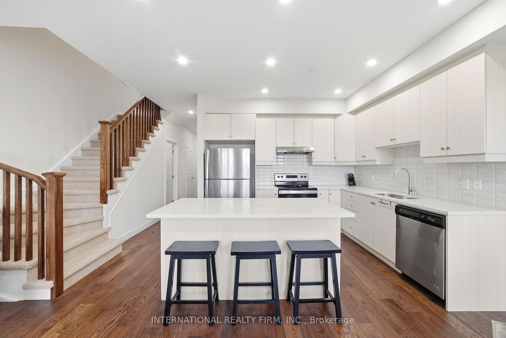 134 Bedrock Drive photo 7