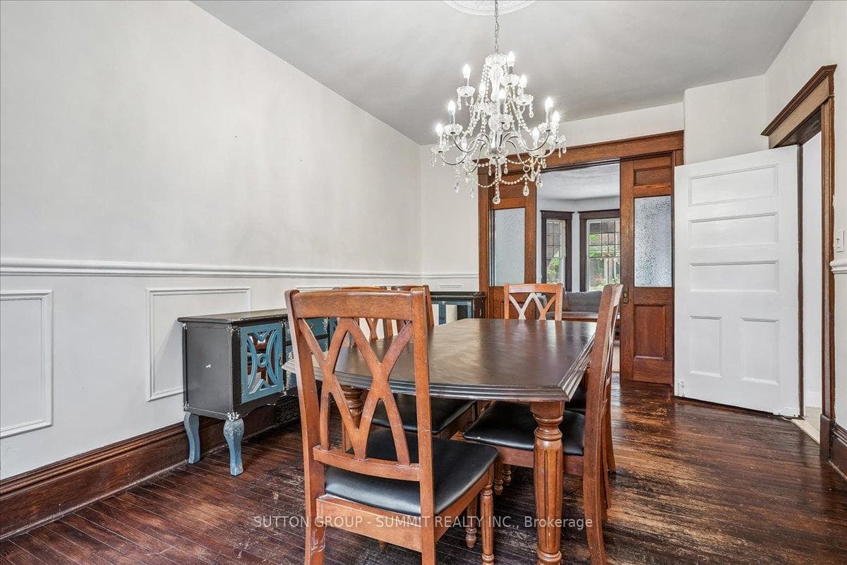 33 Saint Clair Avenue photo 14