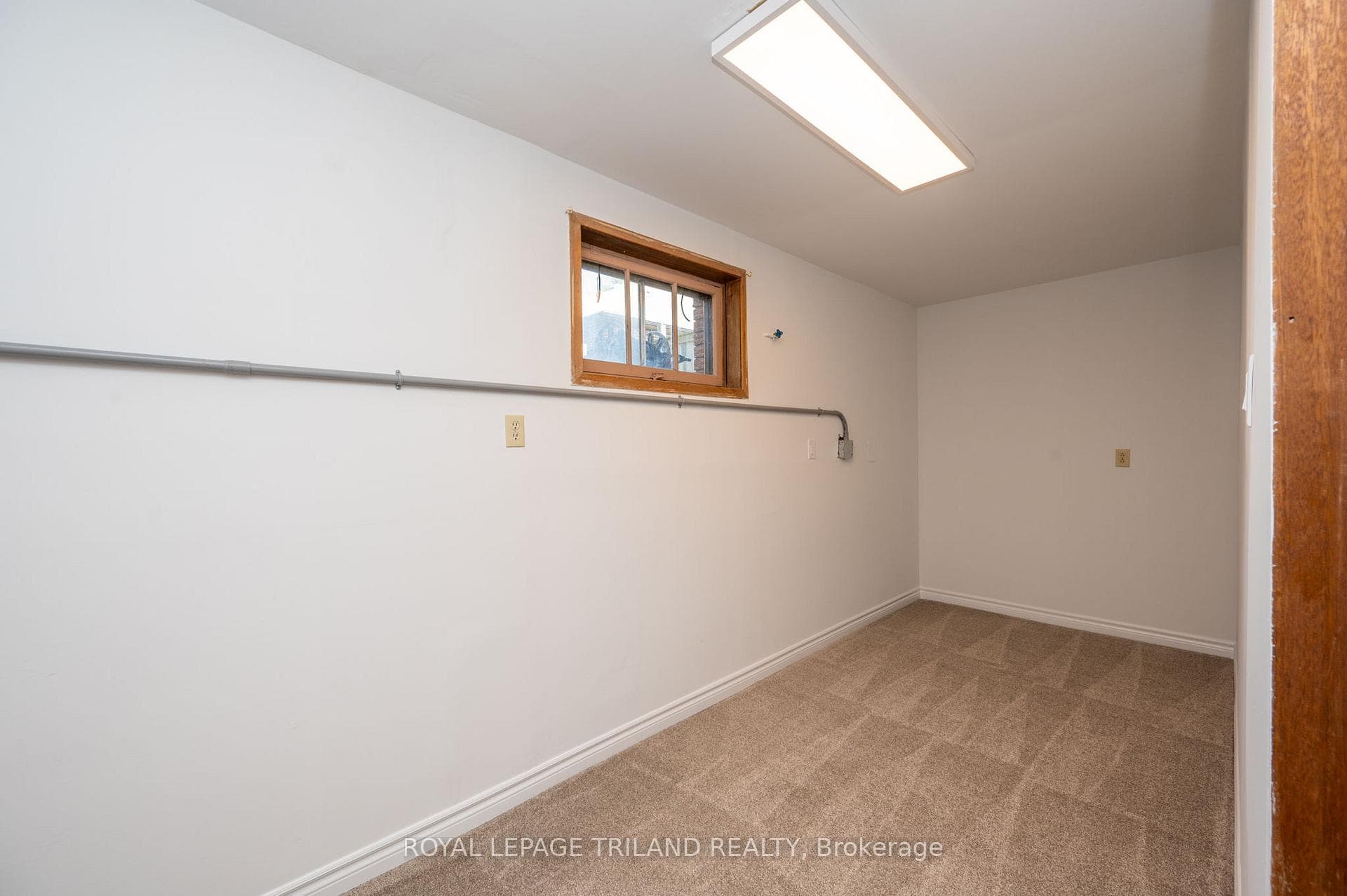 832 Nixon Avenue photo 27