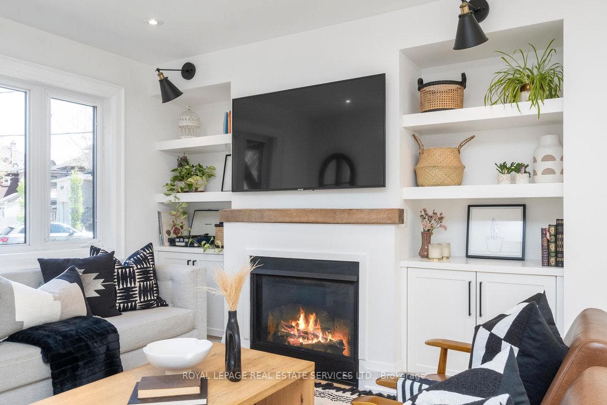 18 Coates Avenue photo 8