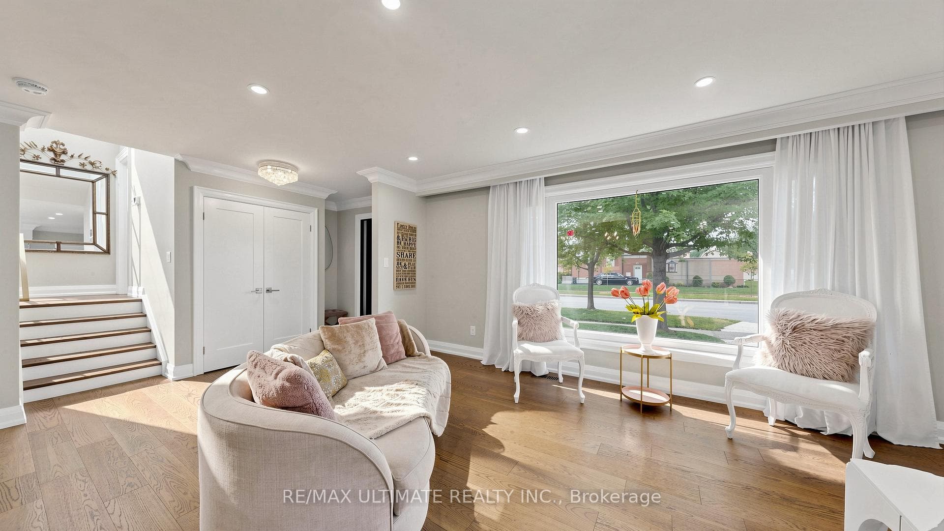 112 Coronation Drive photo 16