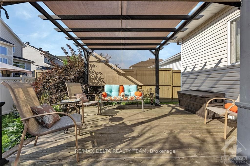 1816 SPRINGRIDGE Drive photo 20