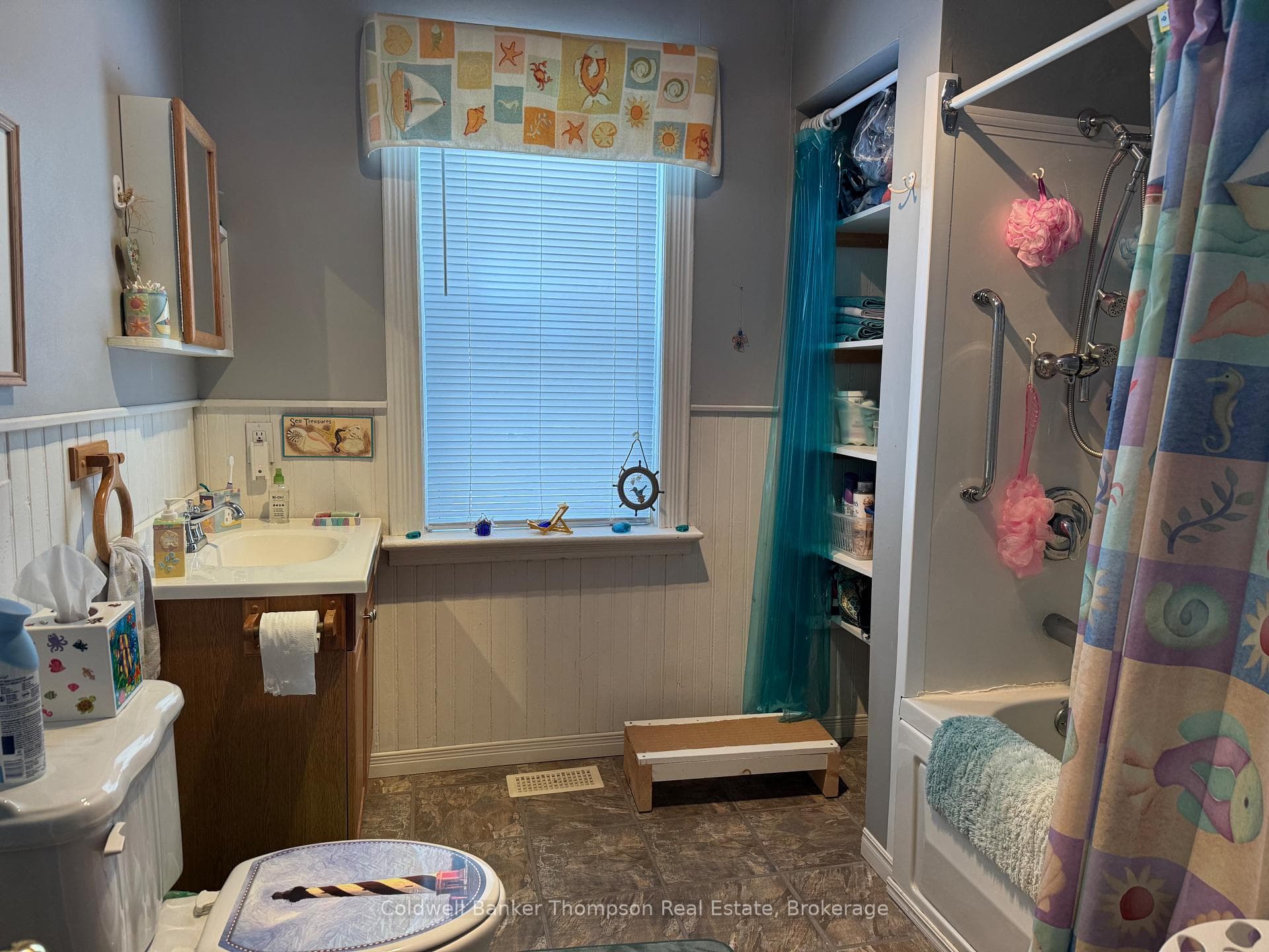 2nd level bath