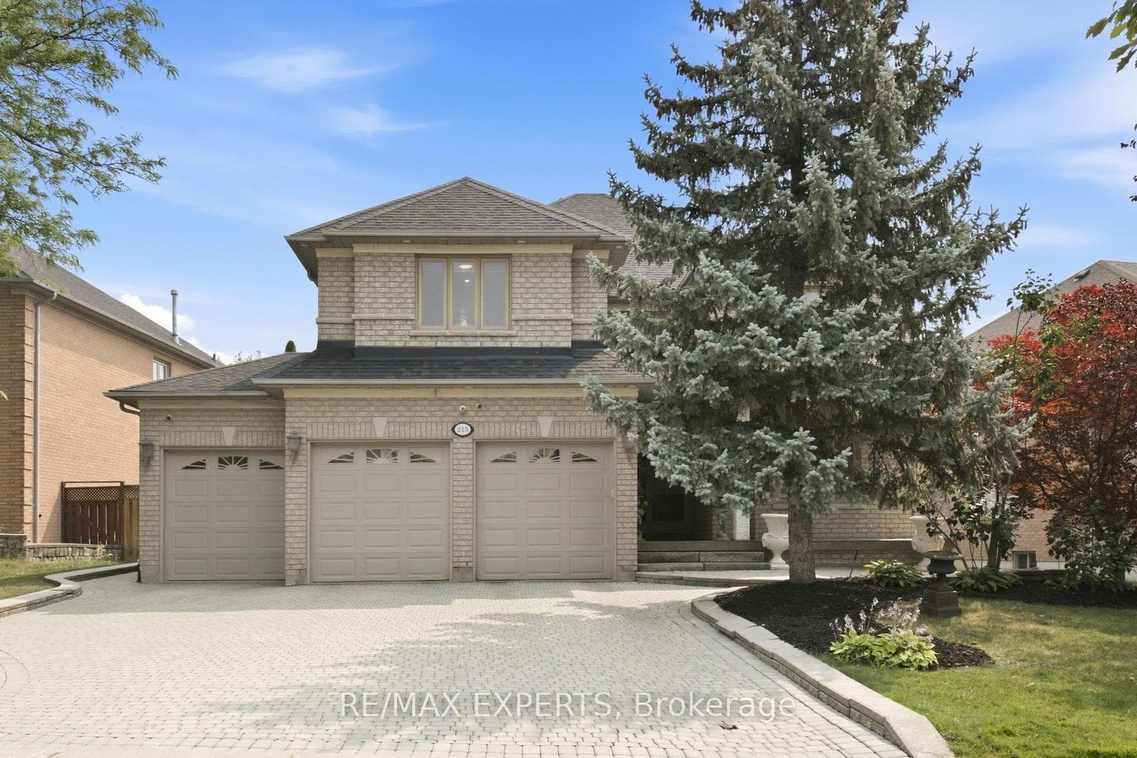 215 Velmar Drive photo 3