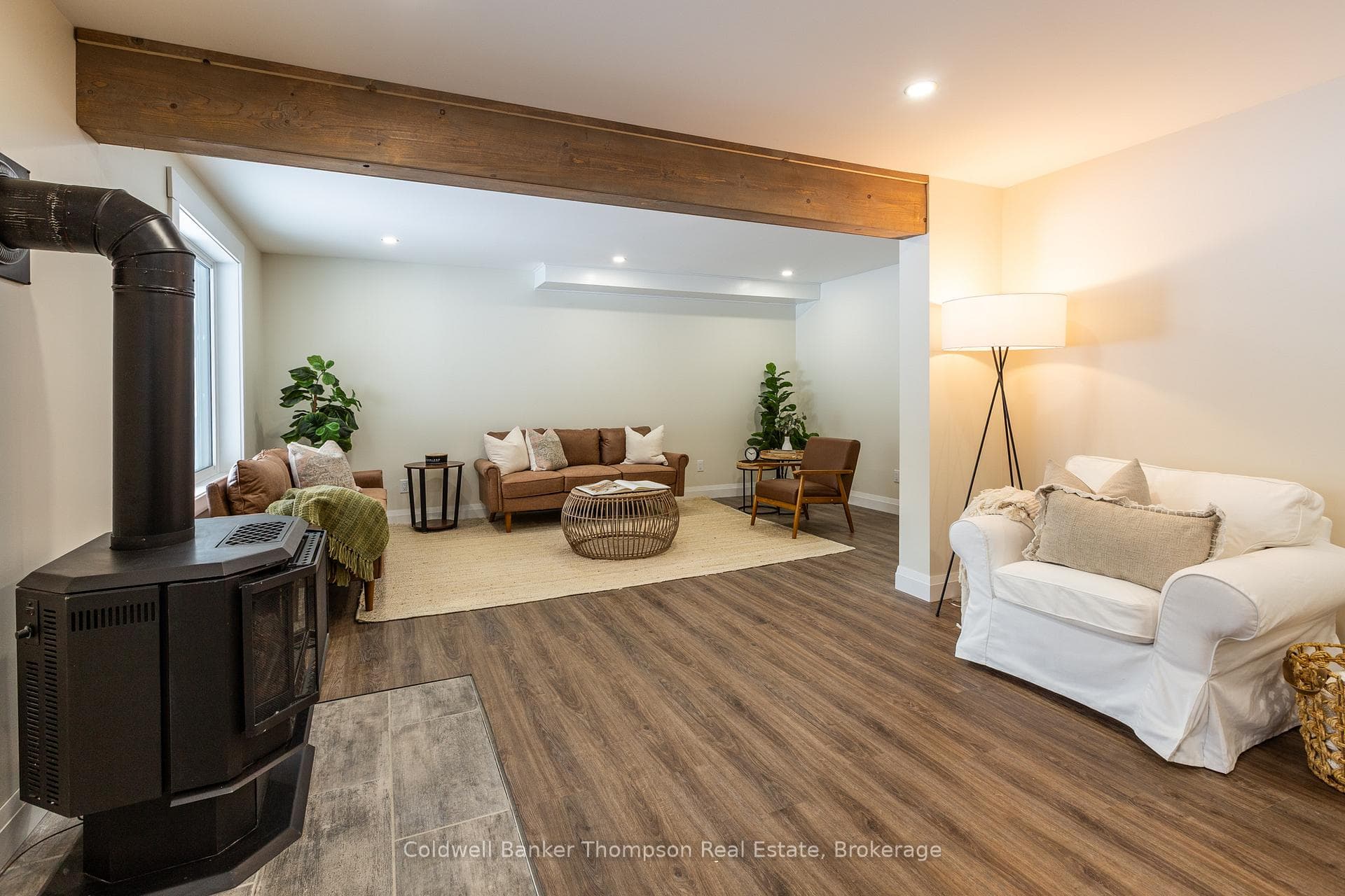 255 Eighth Avenue photo 17