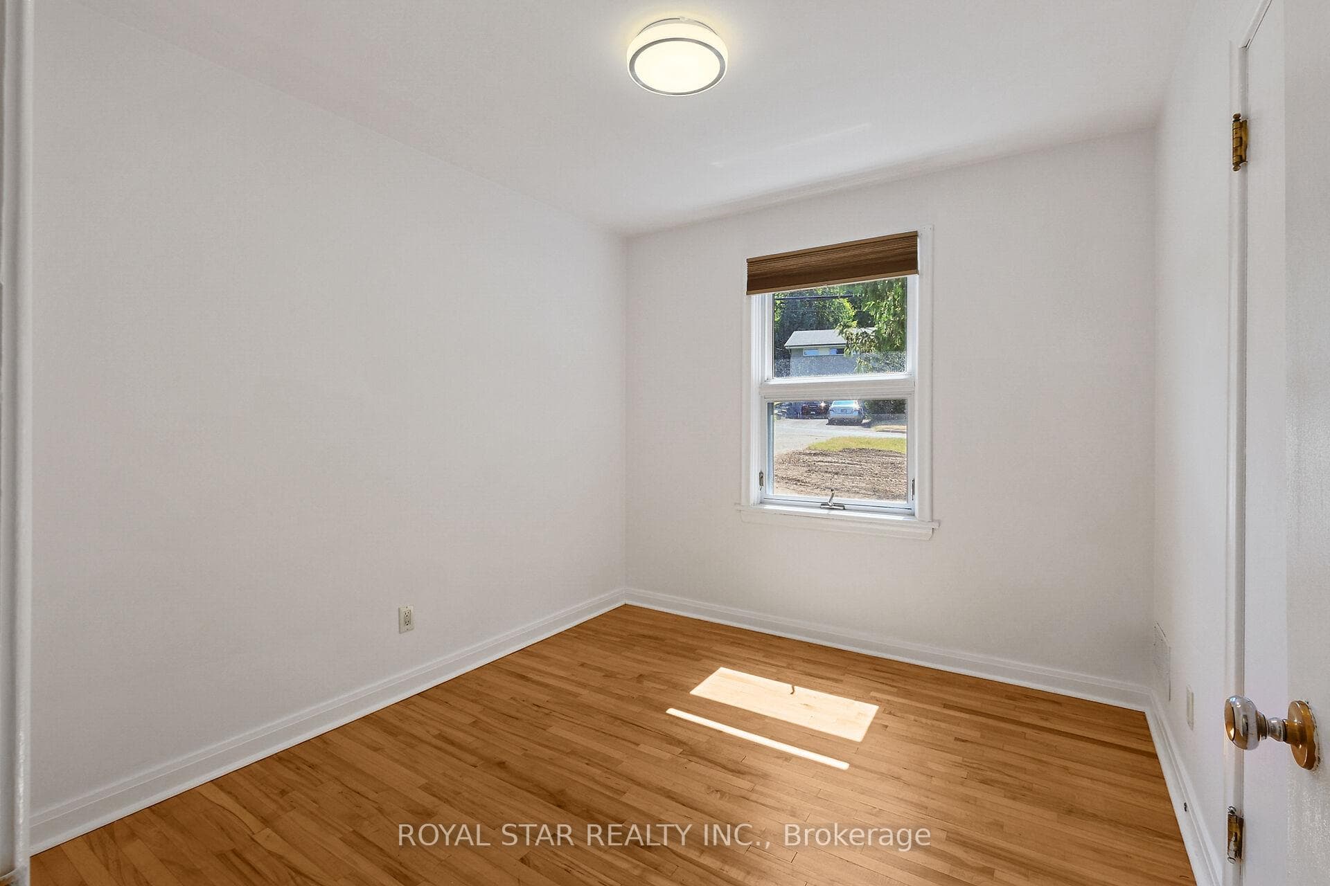 10 Delong Drive photo 23