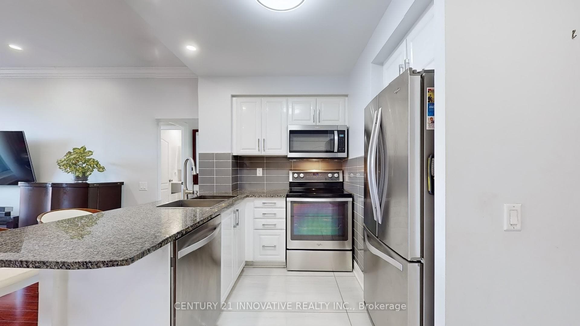 1 Clairtrell Road Unit 511 photo 18