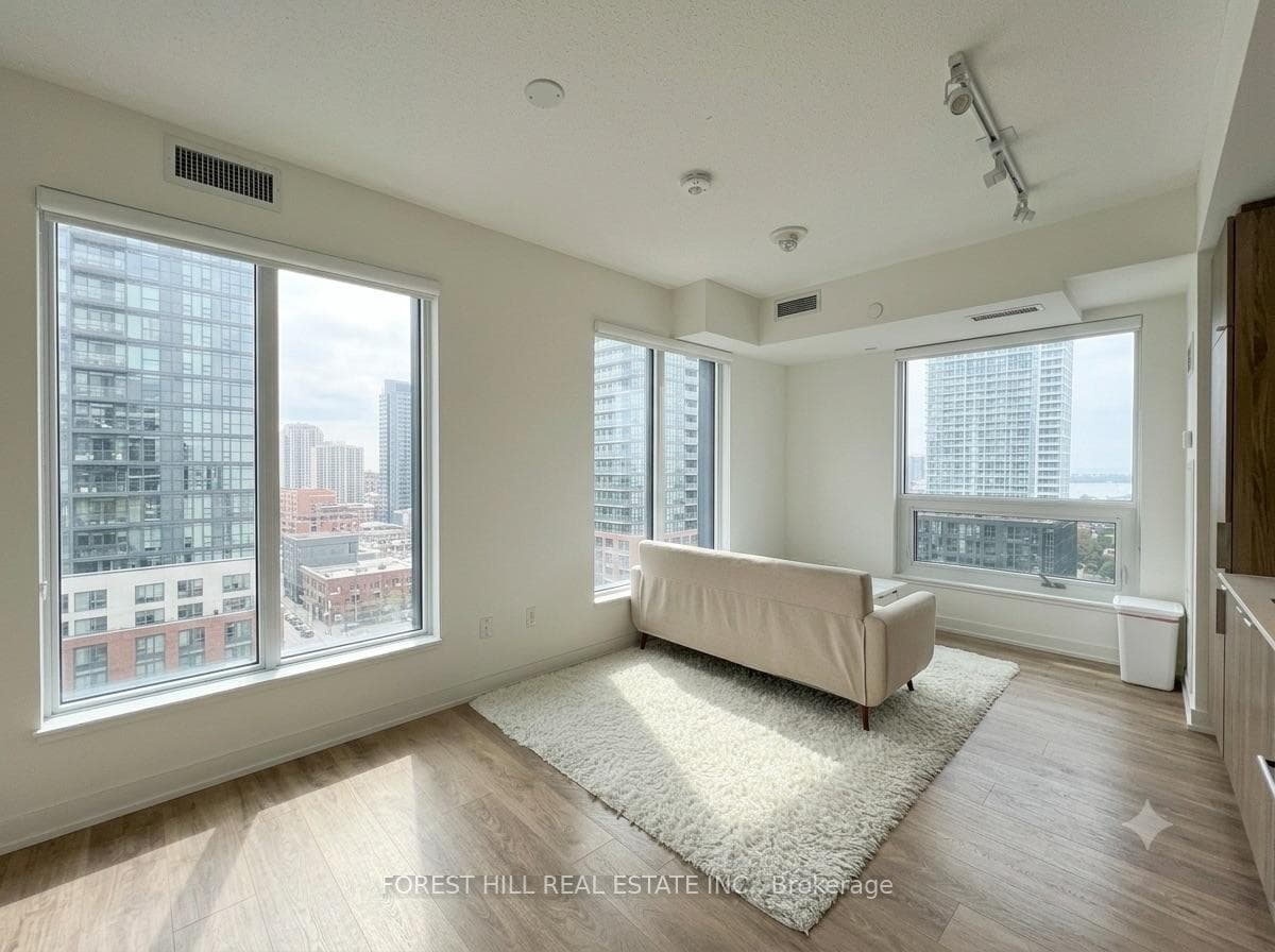 82 Dalhousie Street Unit 3903 photo 2