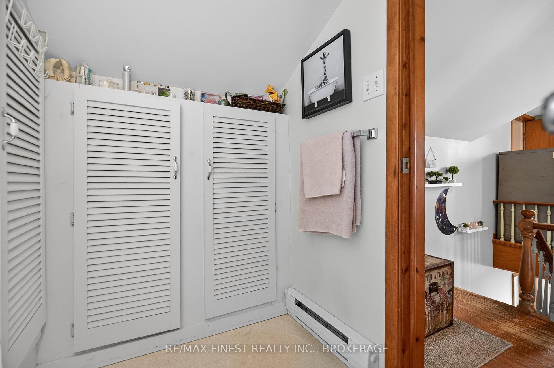 4 Gilbert Street photo 34