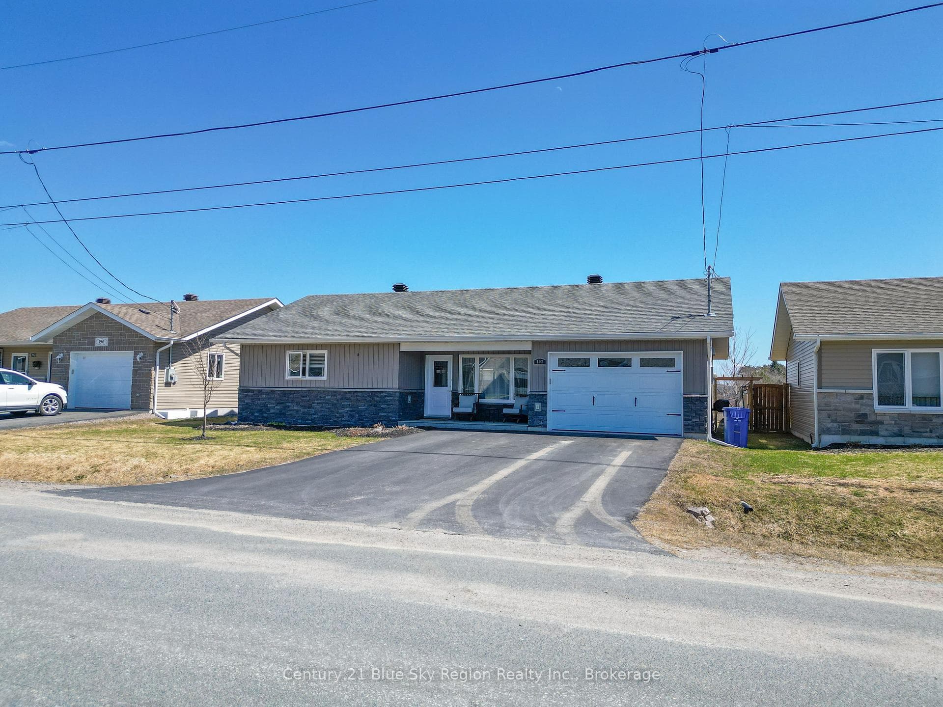 192 Dovercourt Road photo 2