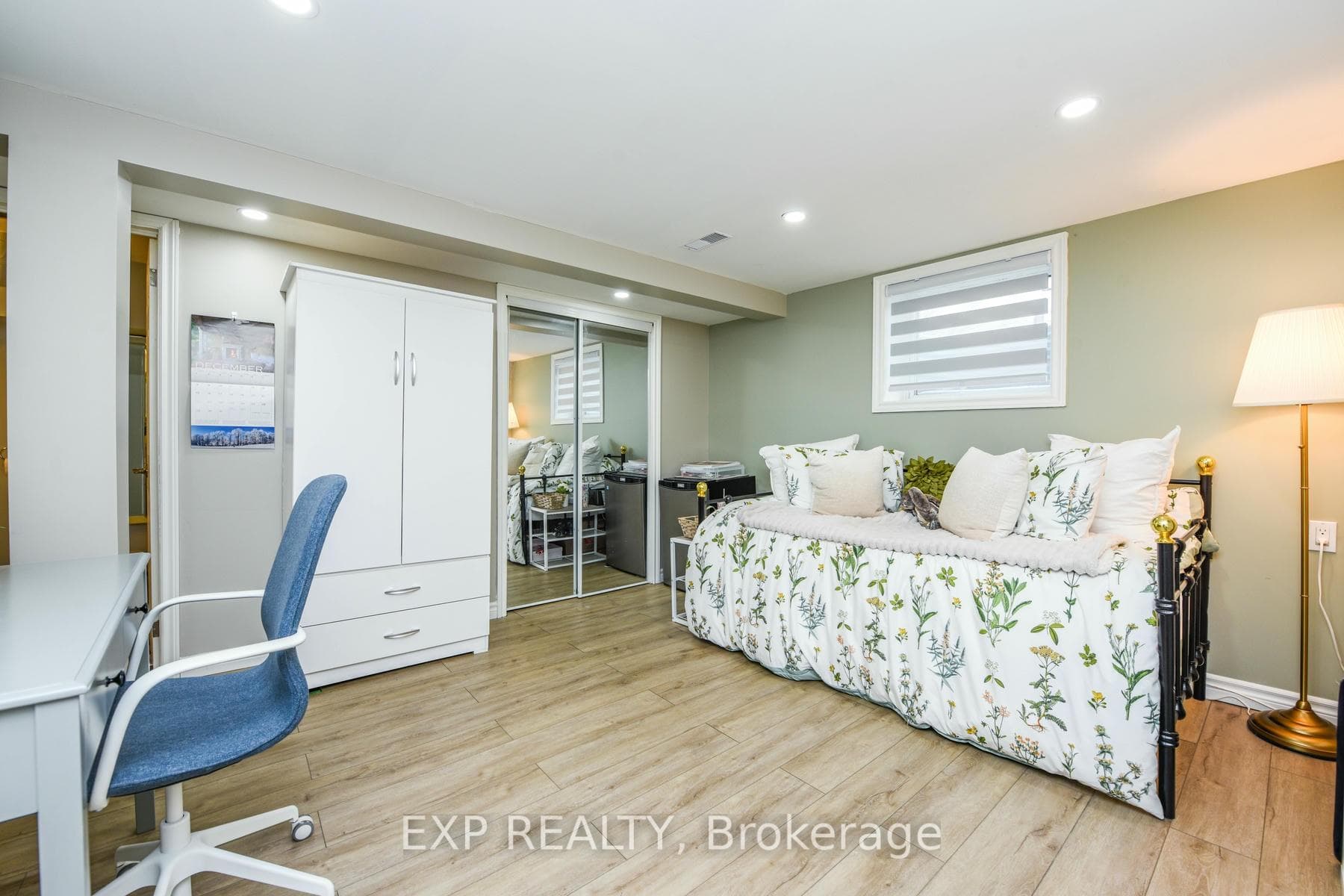 27 Huntington Court photo 12