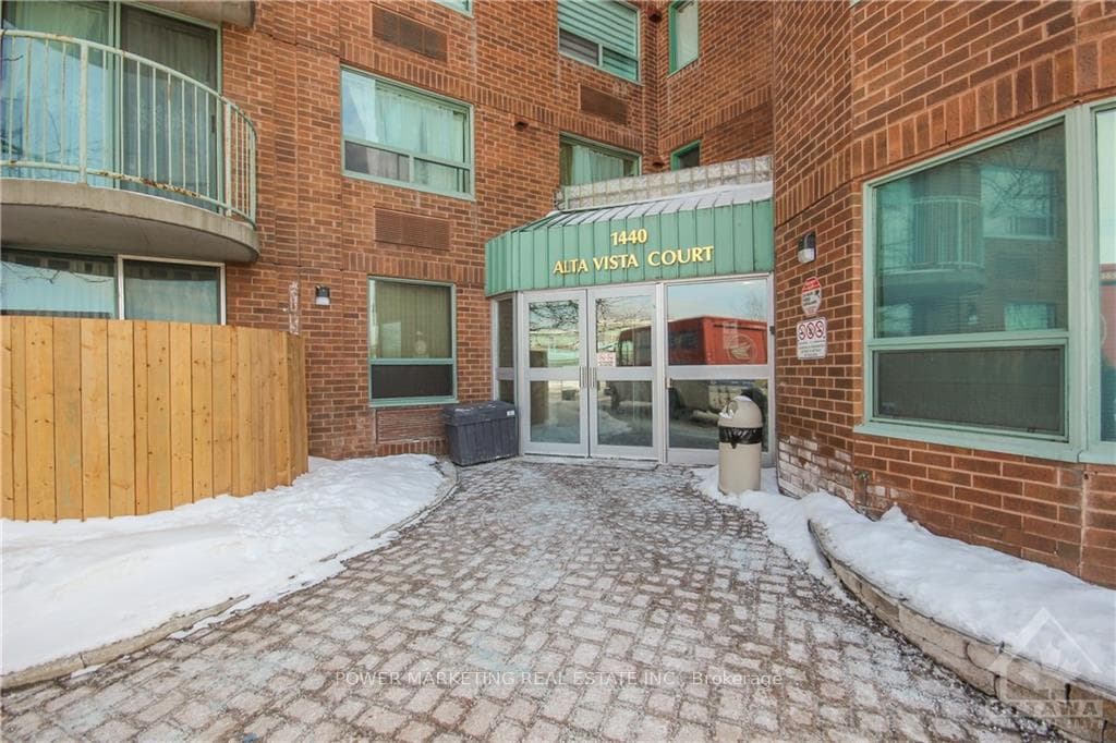 1440 HERON Road Unit 709 photo 2