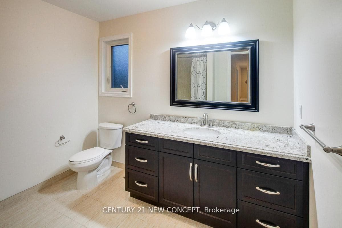 678 Garth Street photo 6