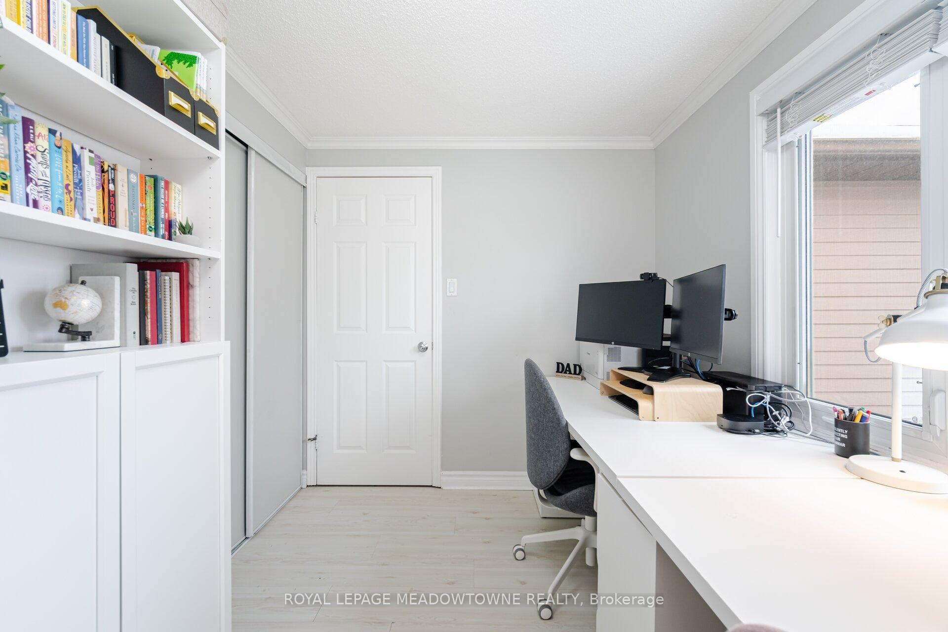 1433 Reynolds Avenue photo 37