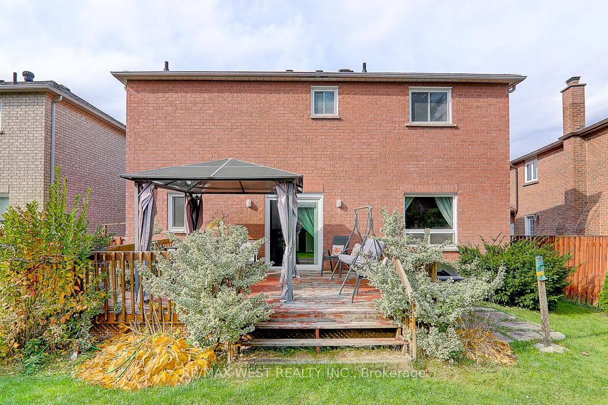 49 Batson Drive photo 34