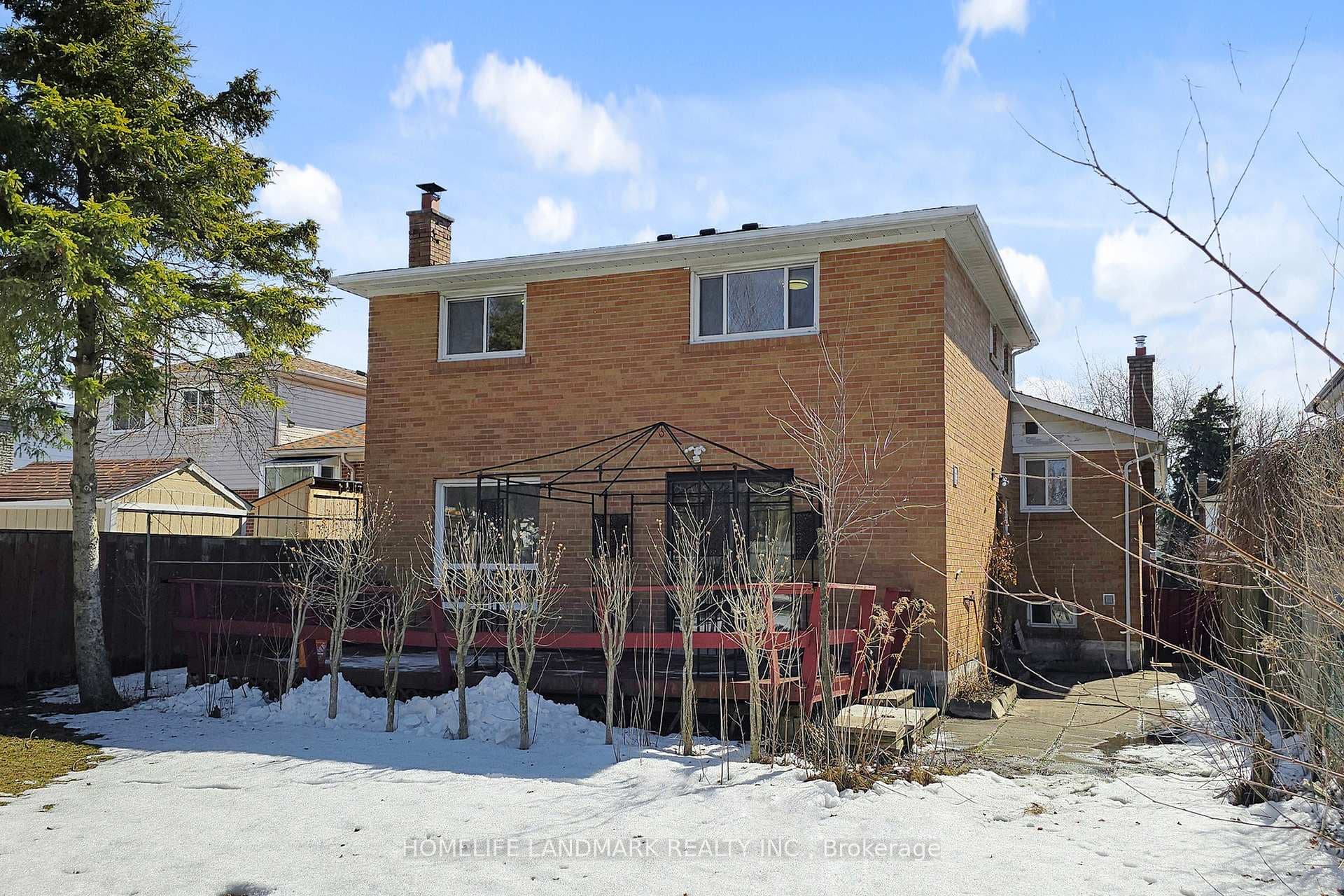 38 Pebblehill Square photo 49
