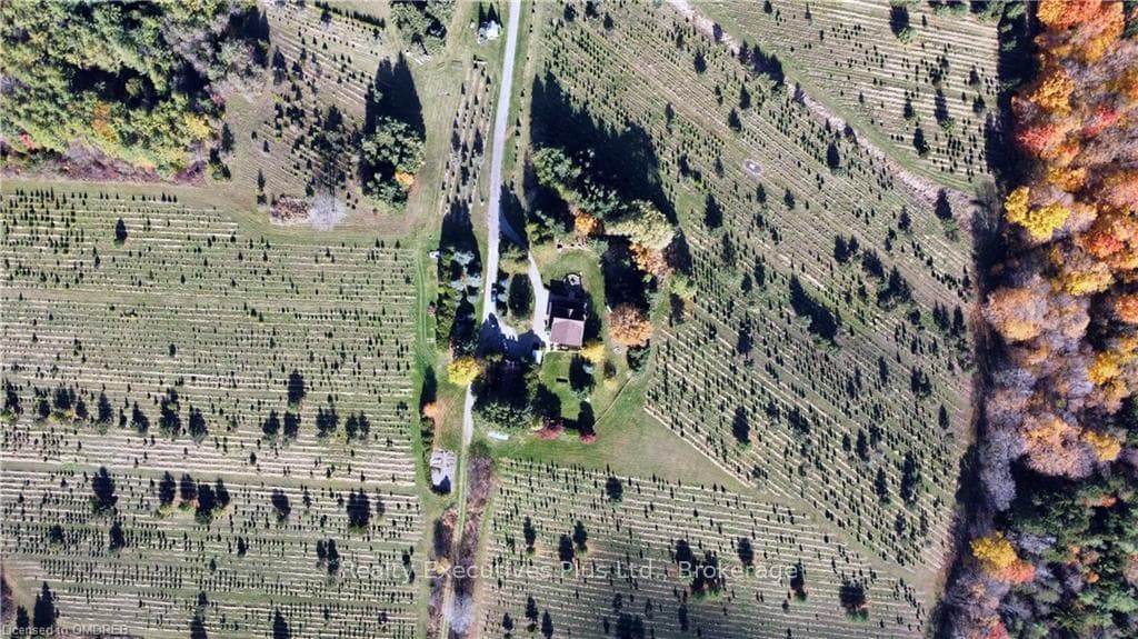 1650 6TH CON RD W Road photo 7