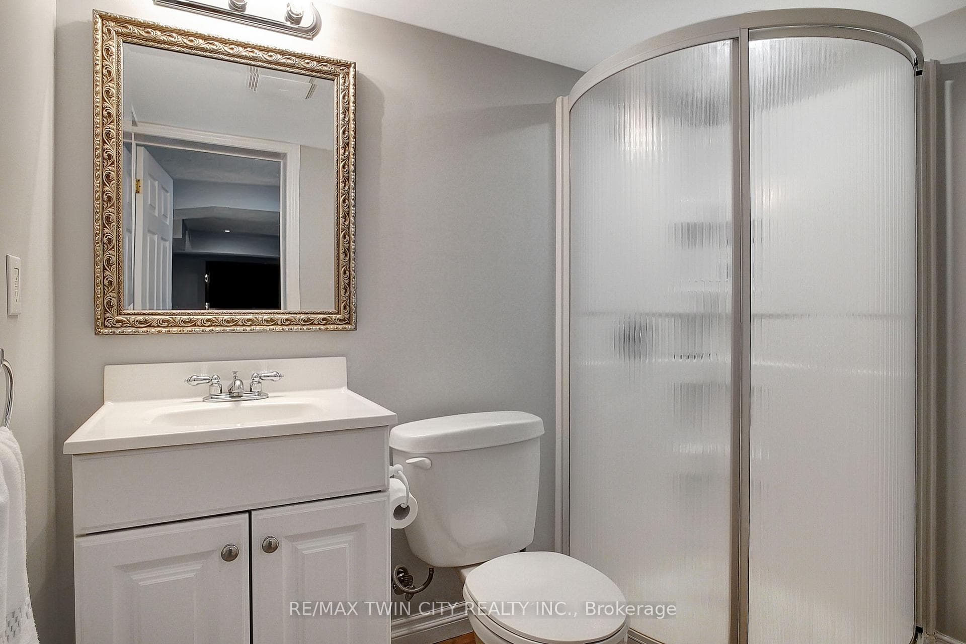 72 Winding Wood Crescent photo 28