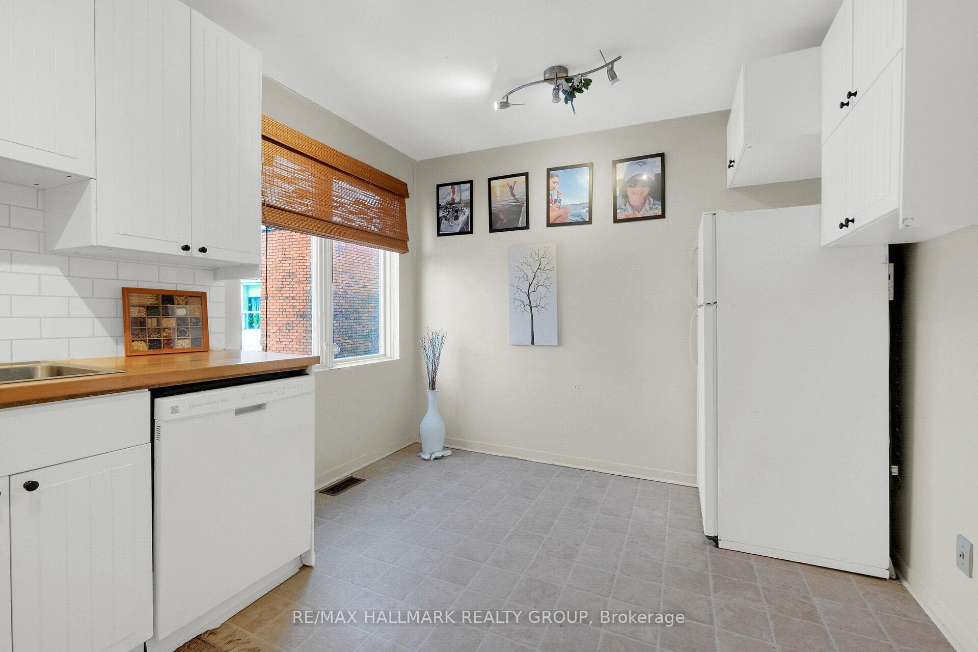 49 Spruce Street photo 17