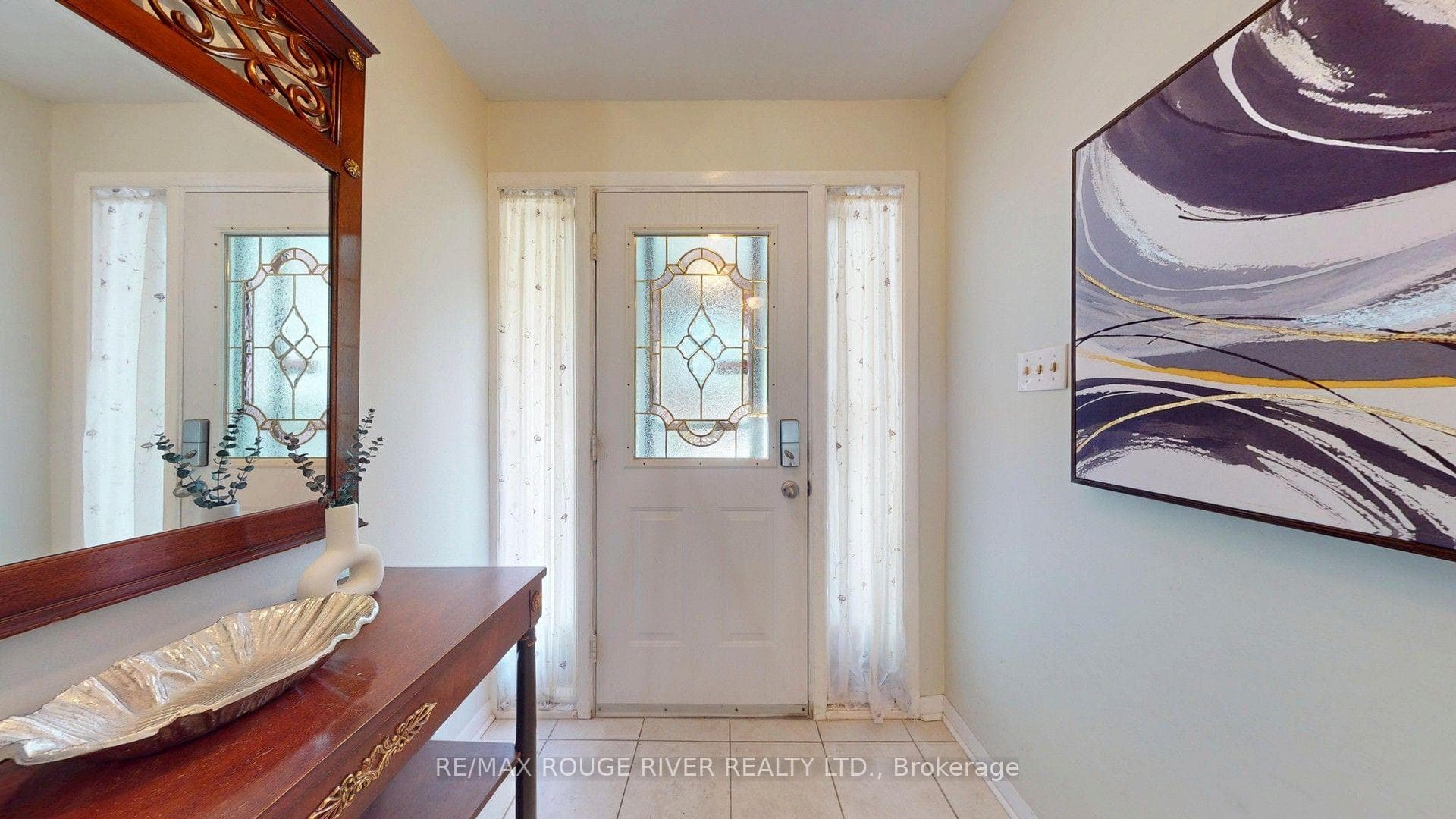 33 Pepper Tree Drive photo 3