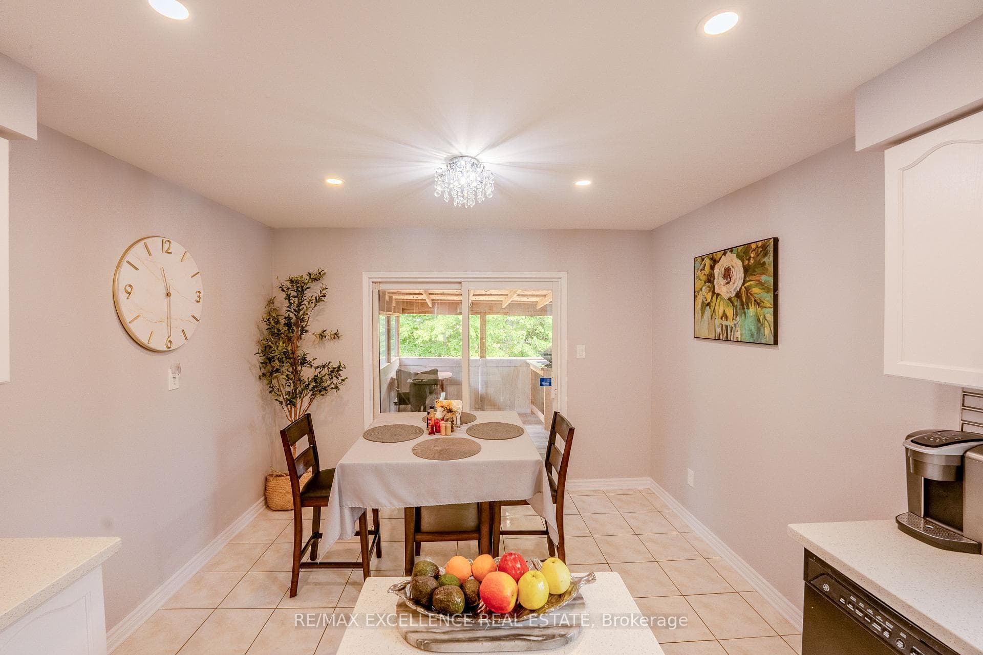 48 Ridgemore Crescent photo 14